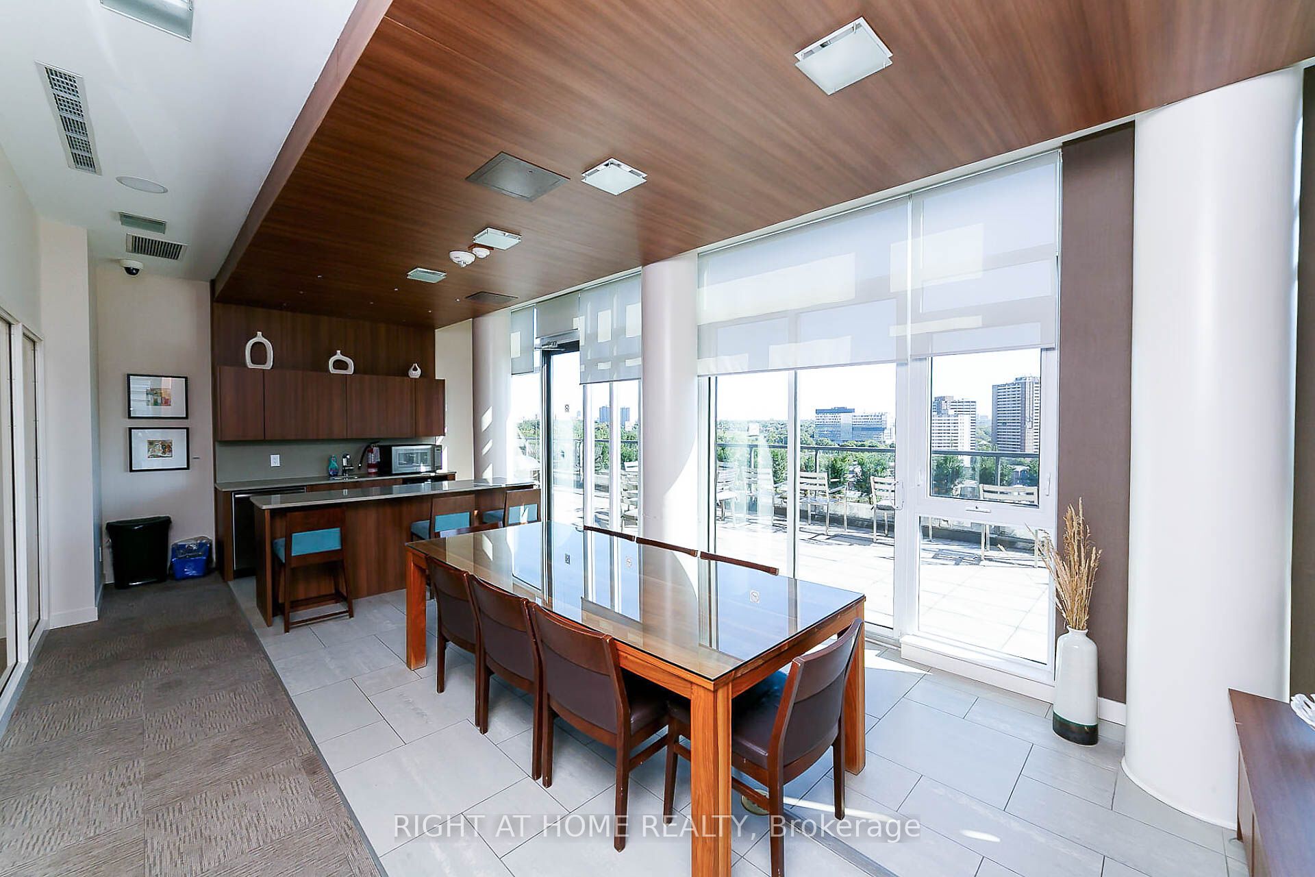 260 Sackville Street 201 Property Photo 31