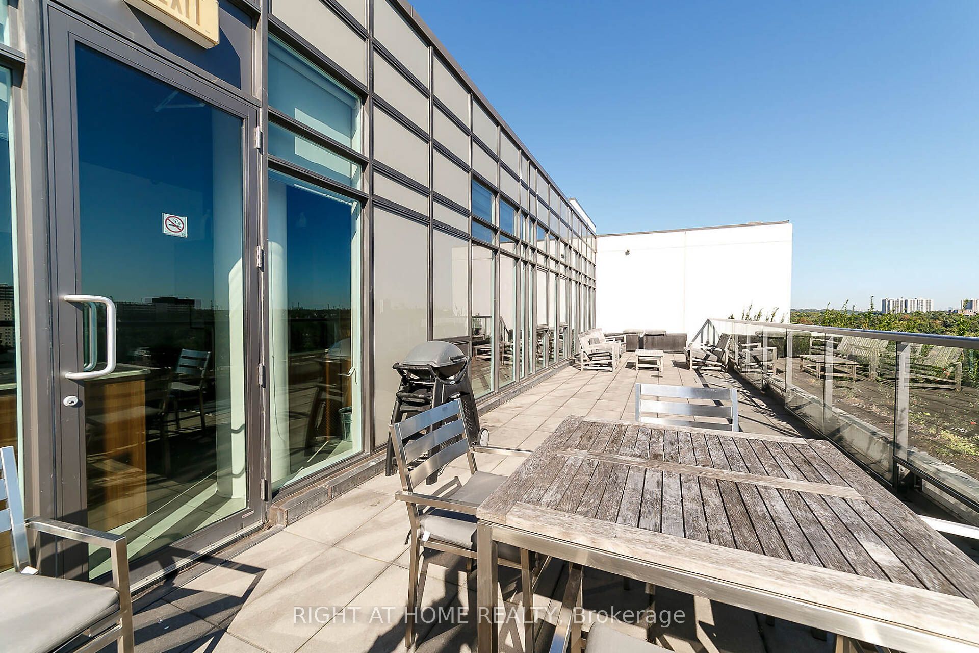 260 Sackville Street 201 Property Photo 33