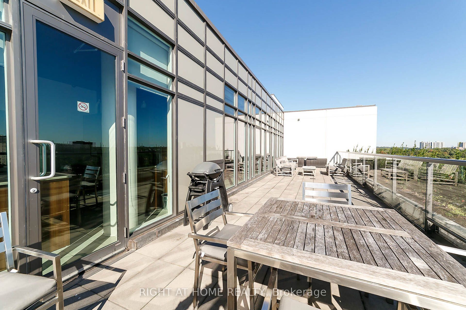 260 Sackville Street 201 Property Photo 34