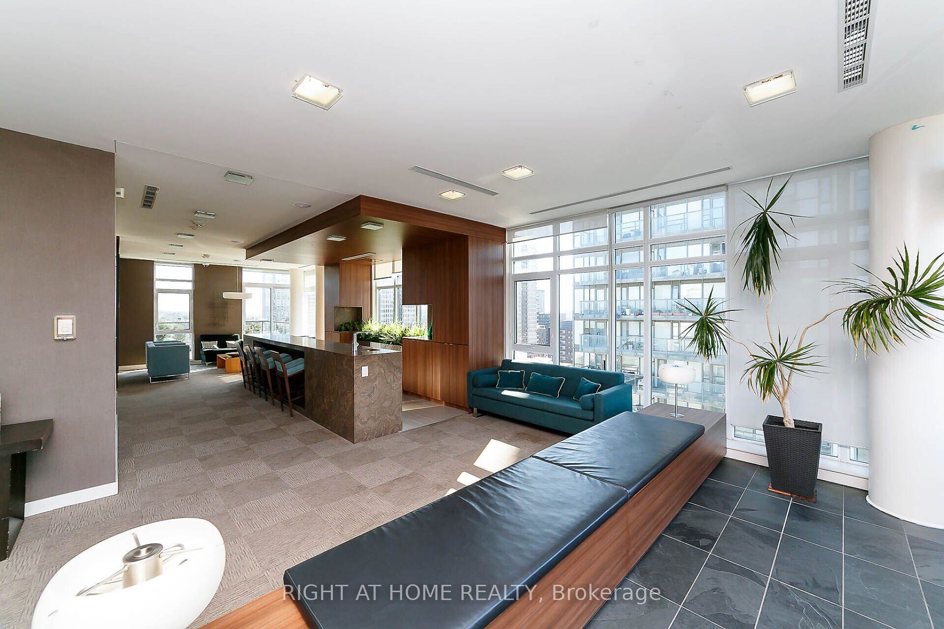 260 Sackville Street 201 Property Photo 36