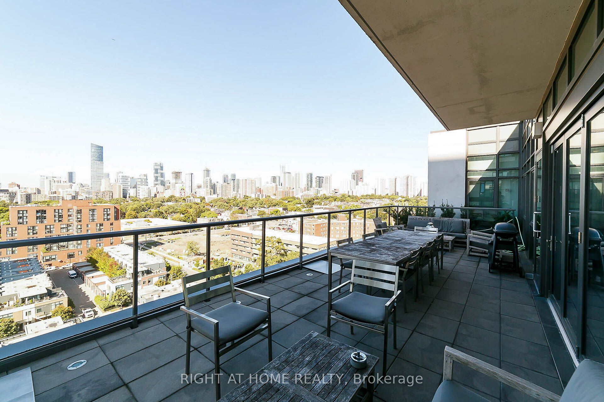 260 Sackville Street 201 Property Photo 38