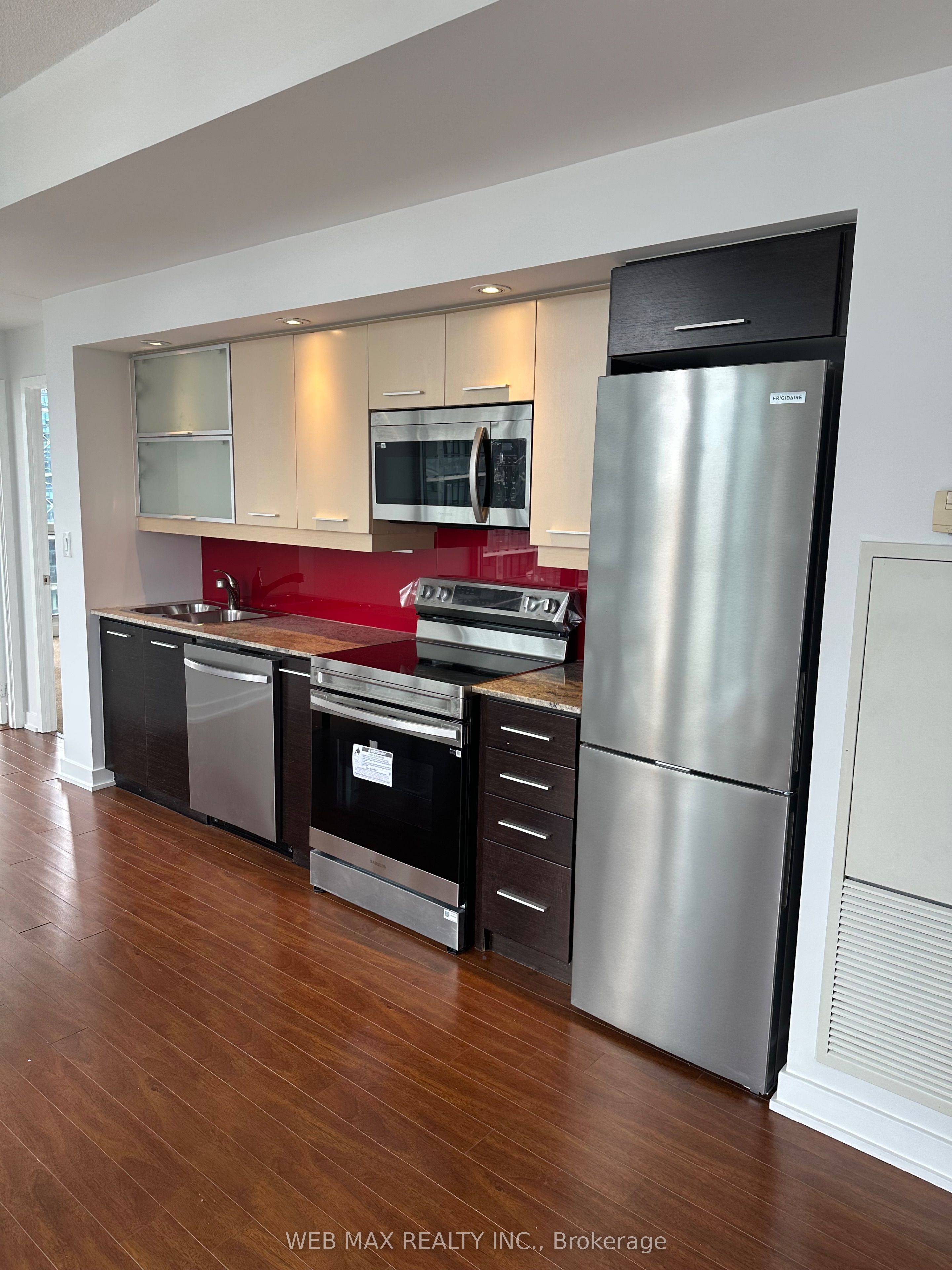 8 Telegram Mews 2009 Property Photo 5