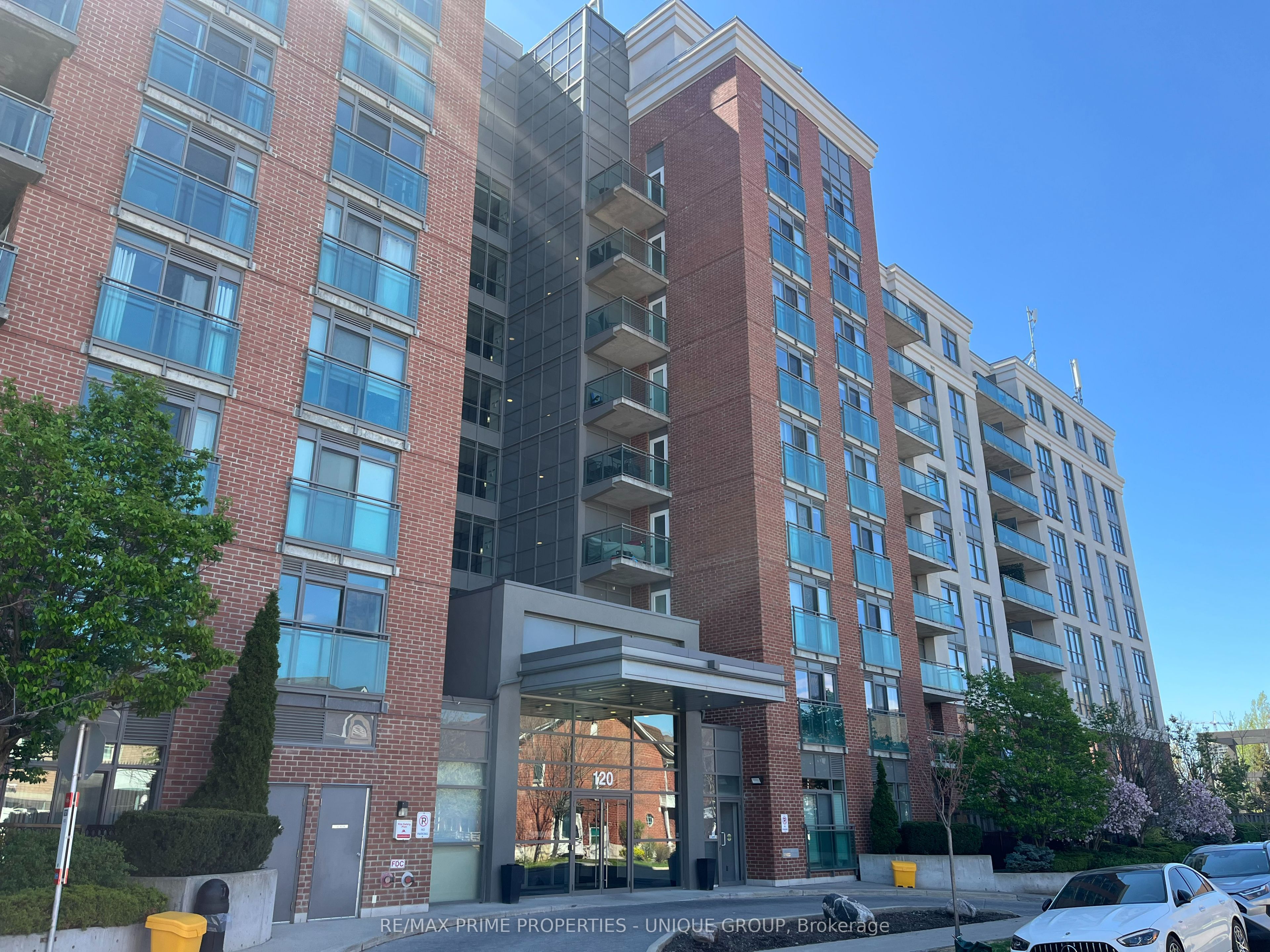 #907 - 120 Dallimore Circle Property Photo 1