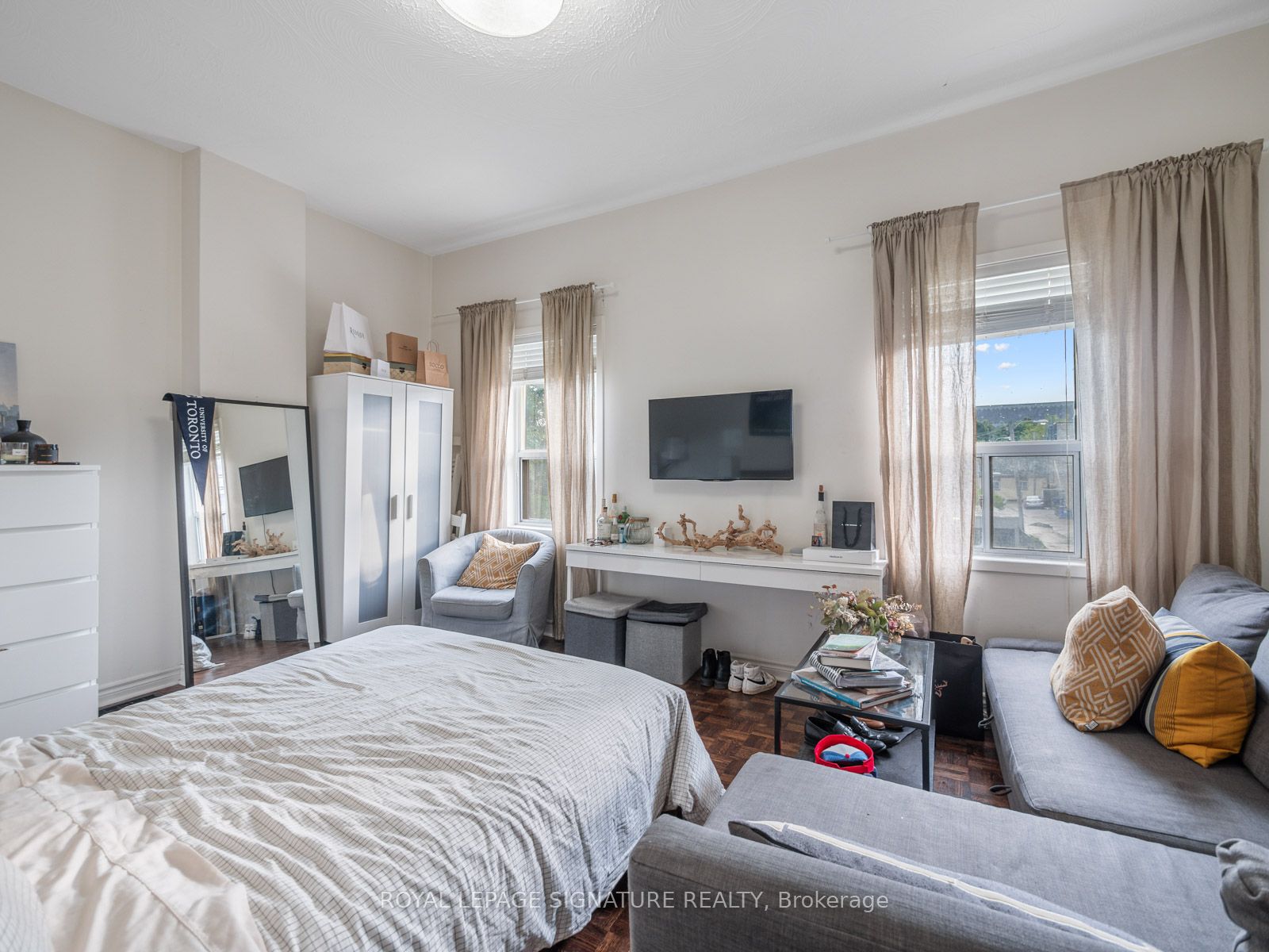 725 Dovercourt Road Property Photo 22