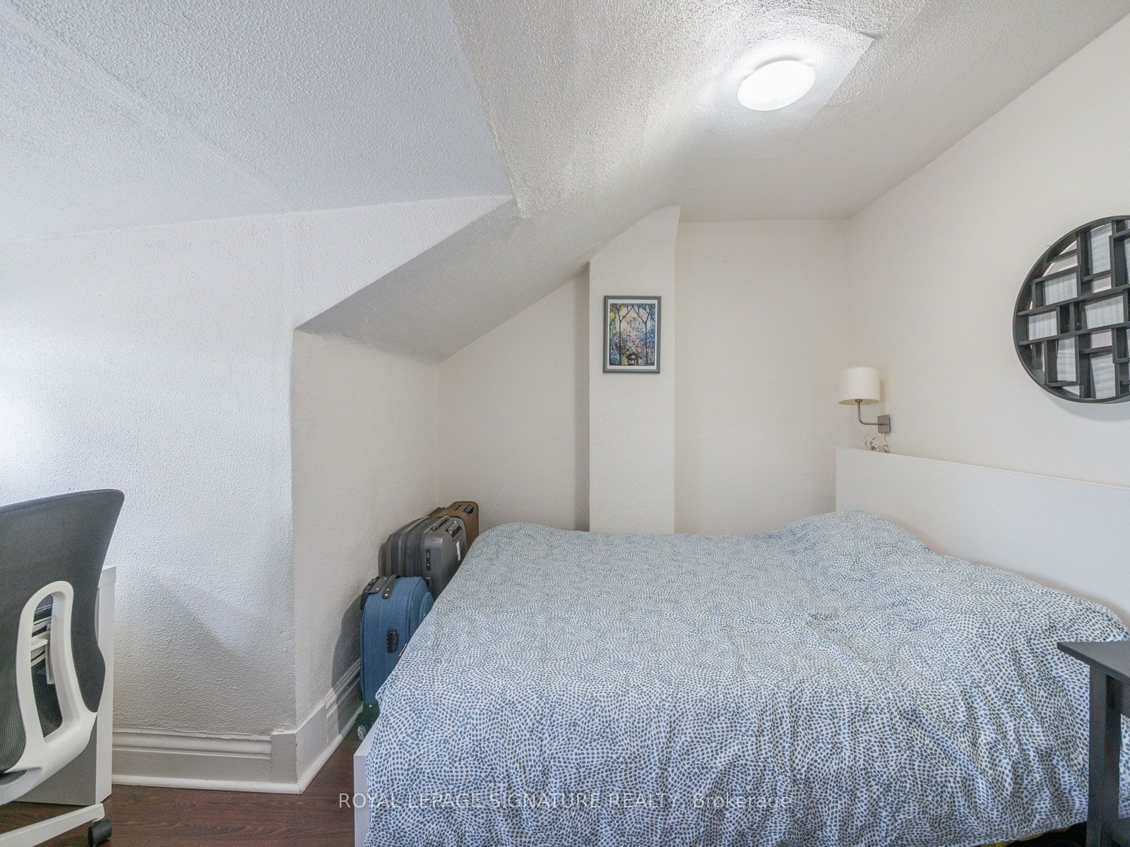 725 Dovercourt Road Property Photo 27