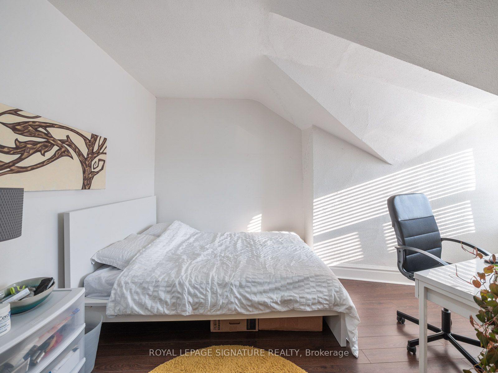 725 Dovercourt Road Property Photo 30
