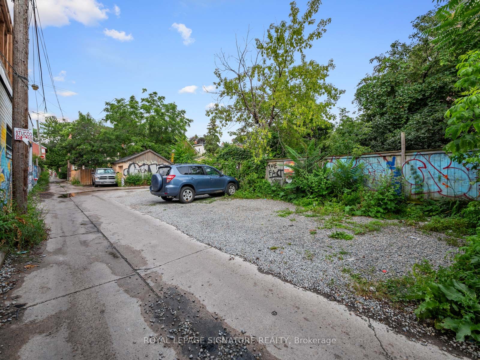 725 Dovercourt Road Property Photo 31