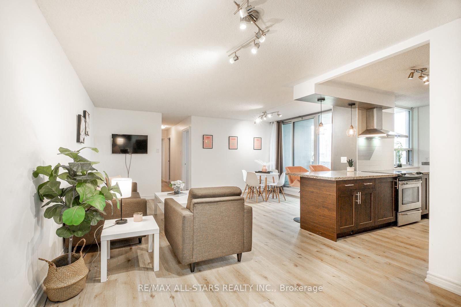 #610 - 10 Muirhead Road Property Photo 1