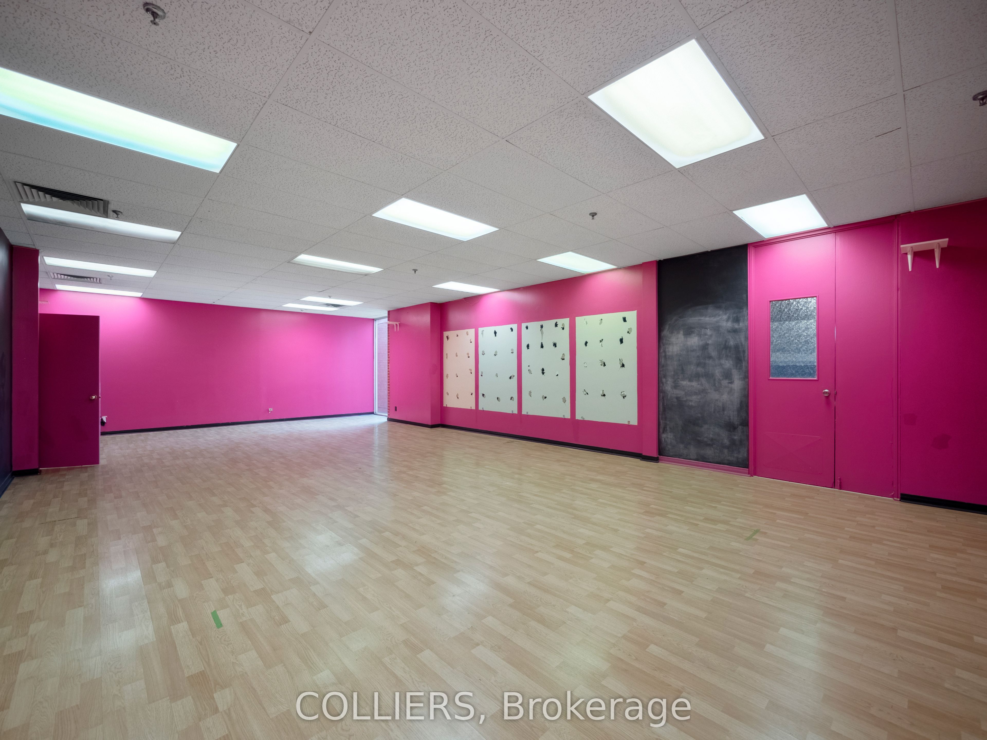 179 Bartley Drive Opt 2 Property Photo 2