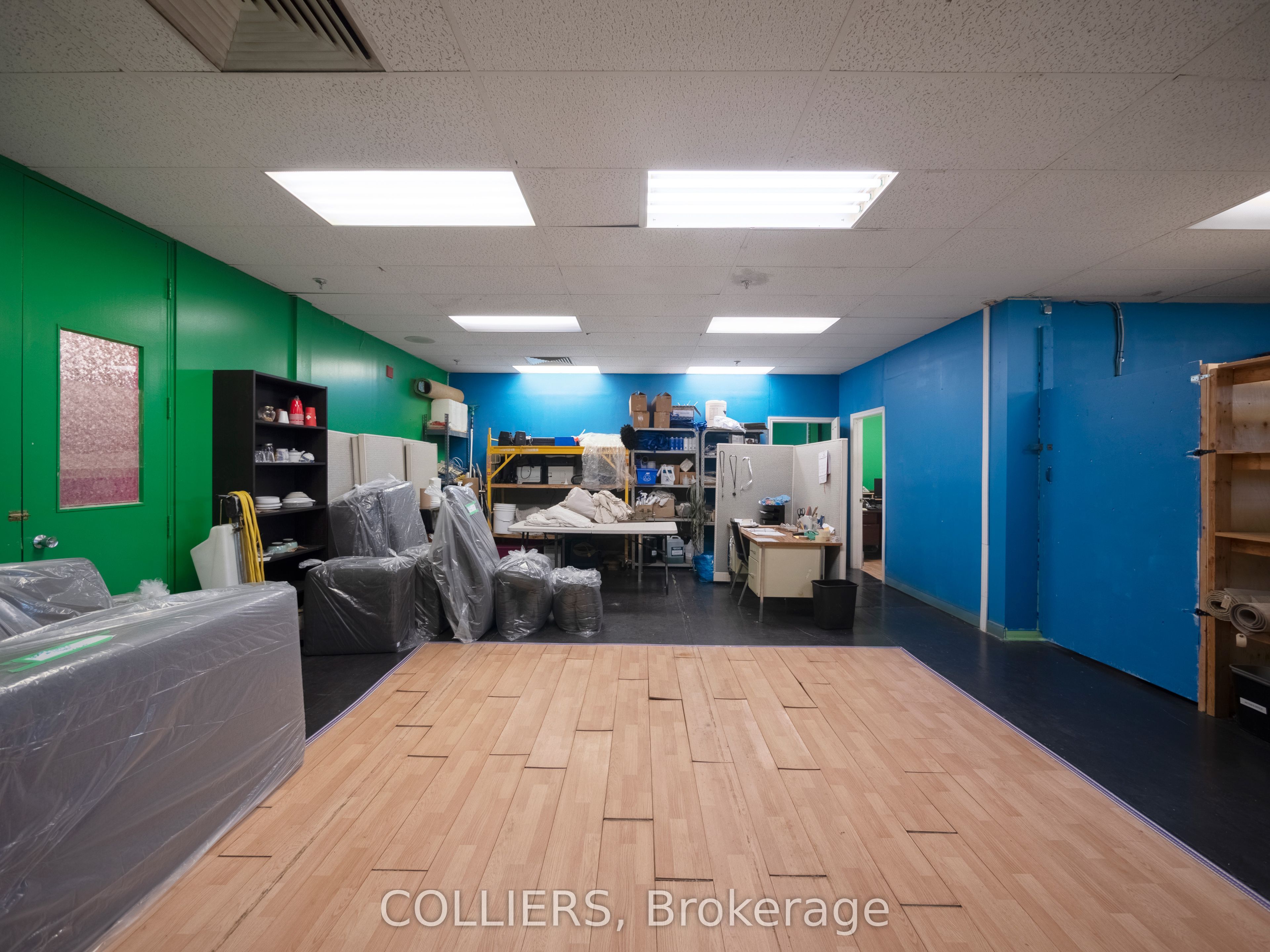 179 Bartley Drive Opt 2 Property Photo 3