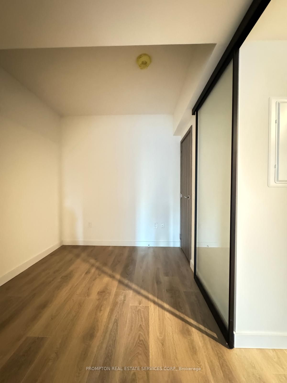 #317 - 1 Concord Cityplace Way Property Photo 9