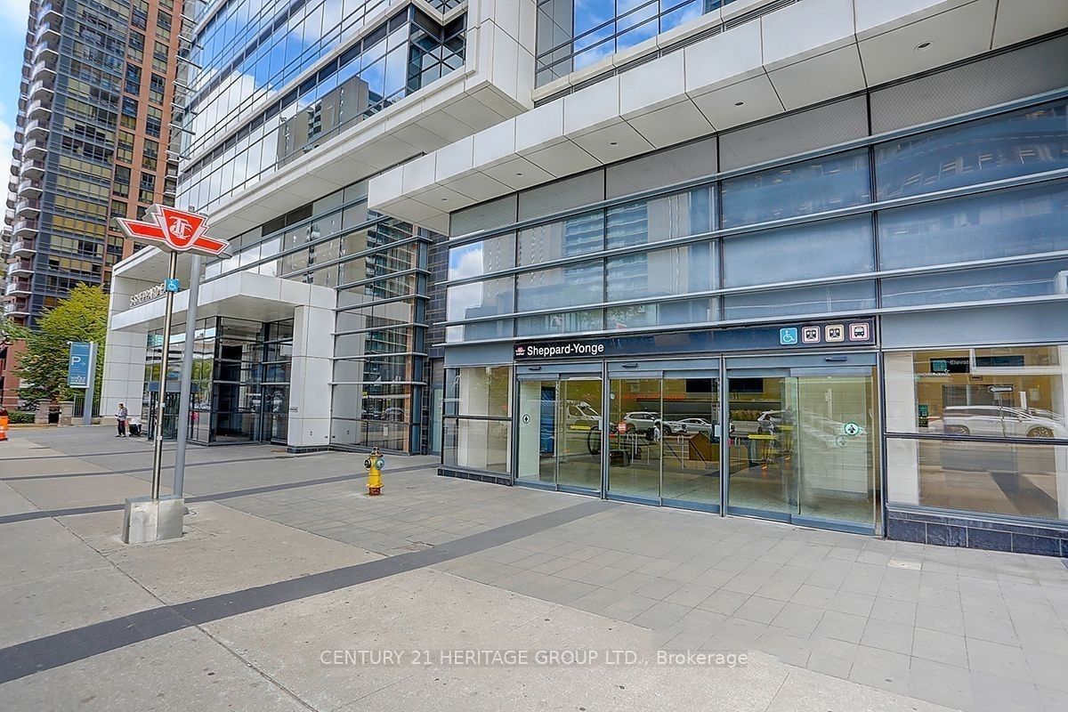 4789 Yonge Street 607 Property Photo 4