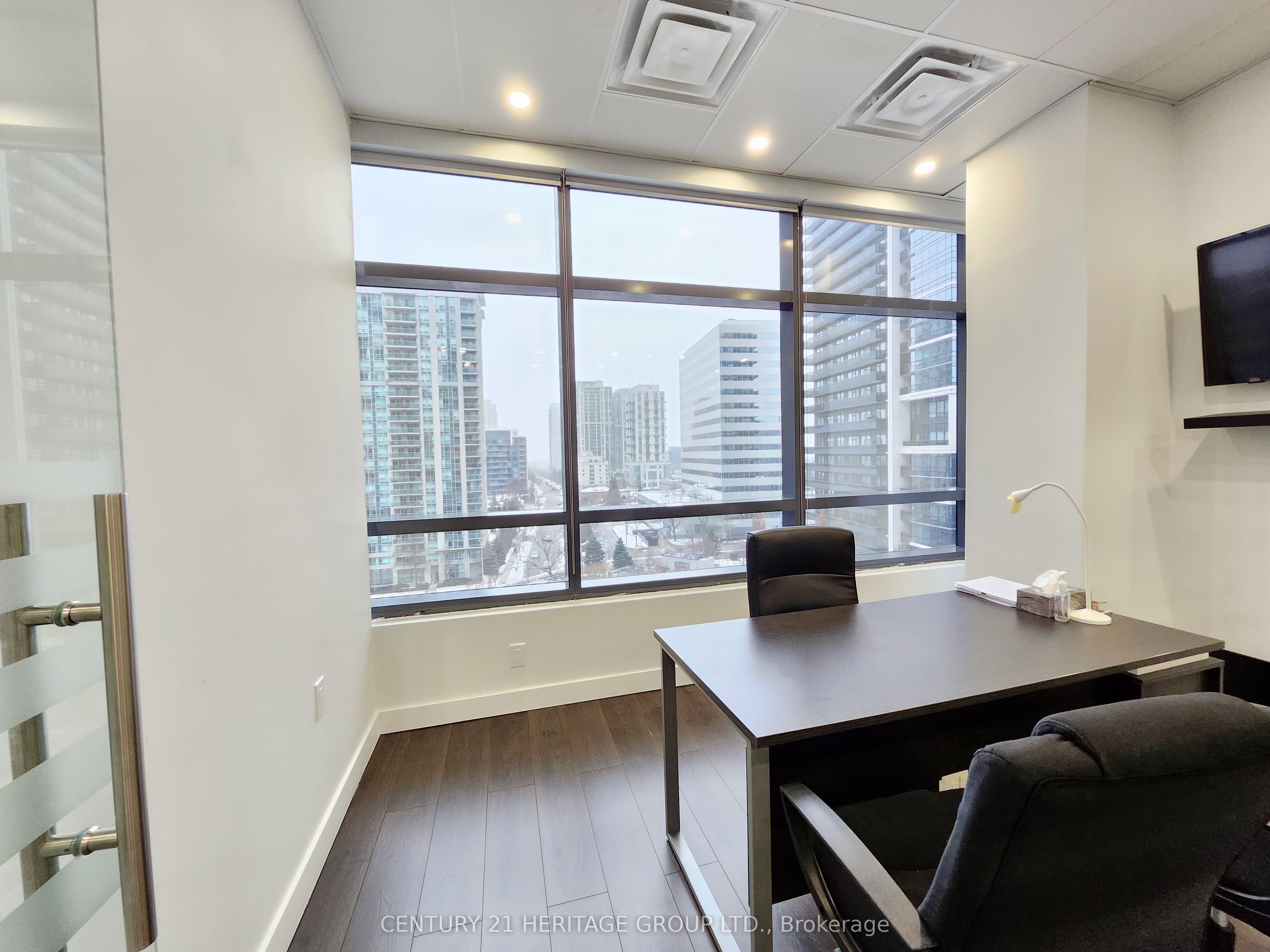 4789 Yonge Street 607 Property Photo 16