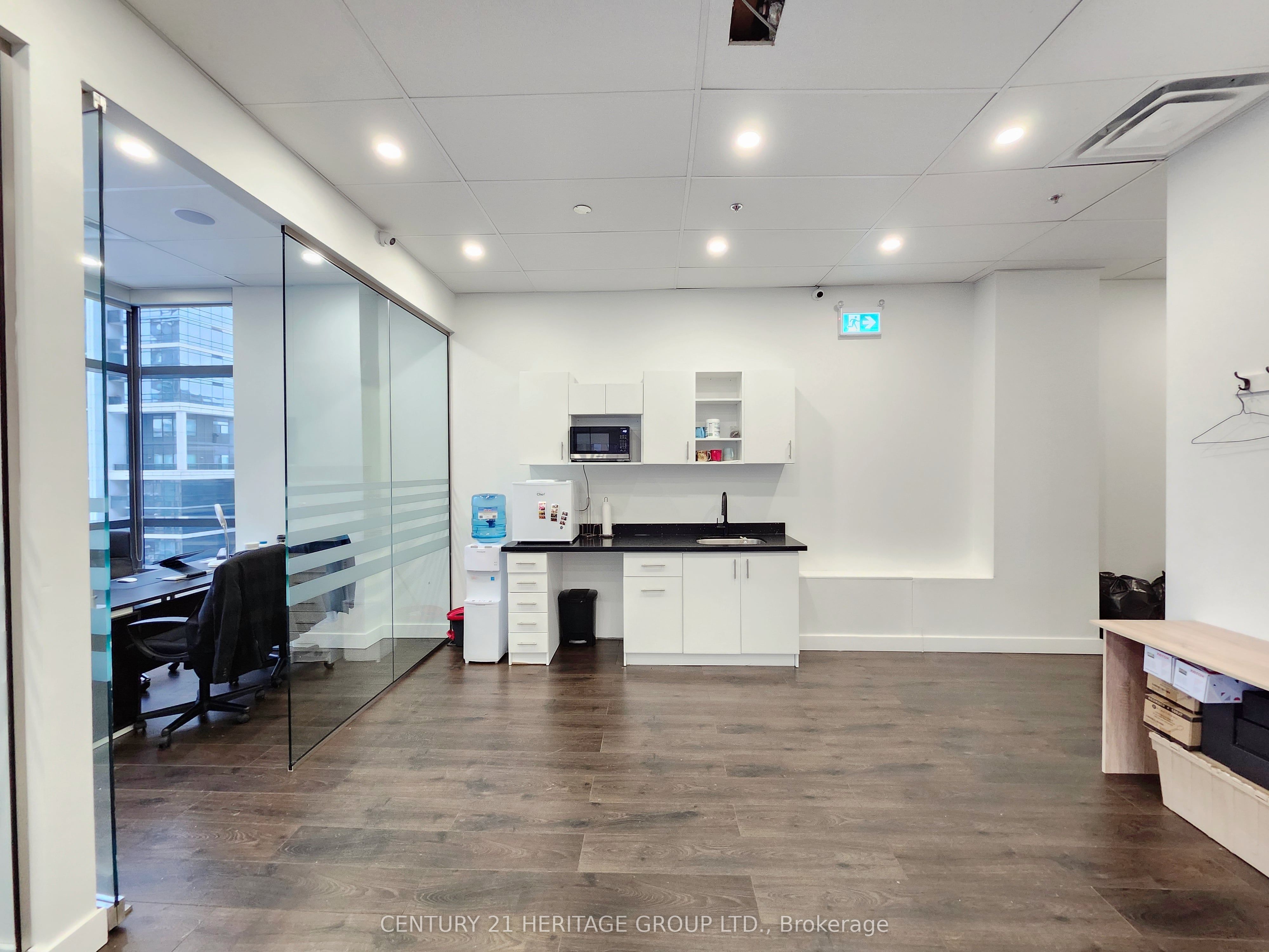 4789 Yonge Street 607 Property Photo 18