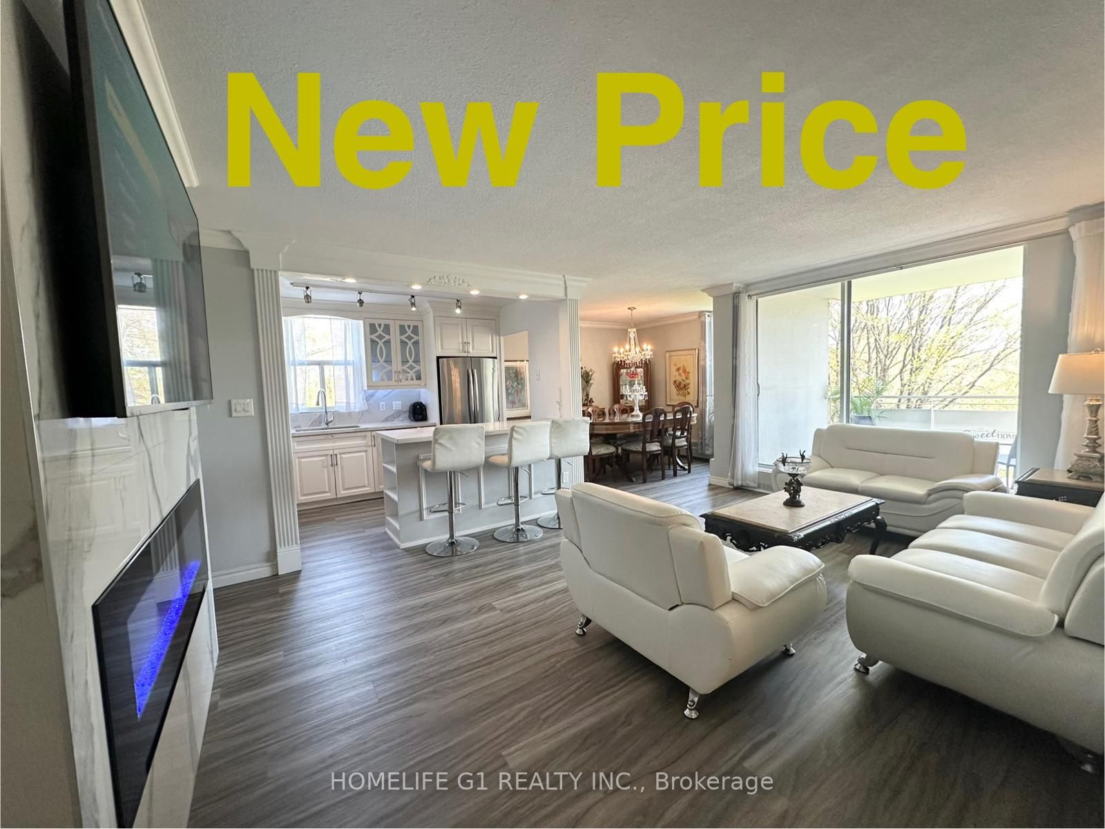 #203 - 60 Pavane Linkway Property Photo 1