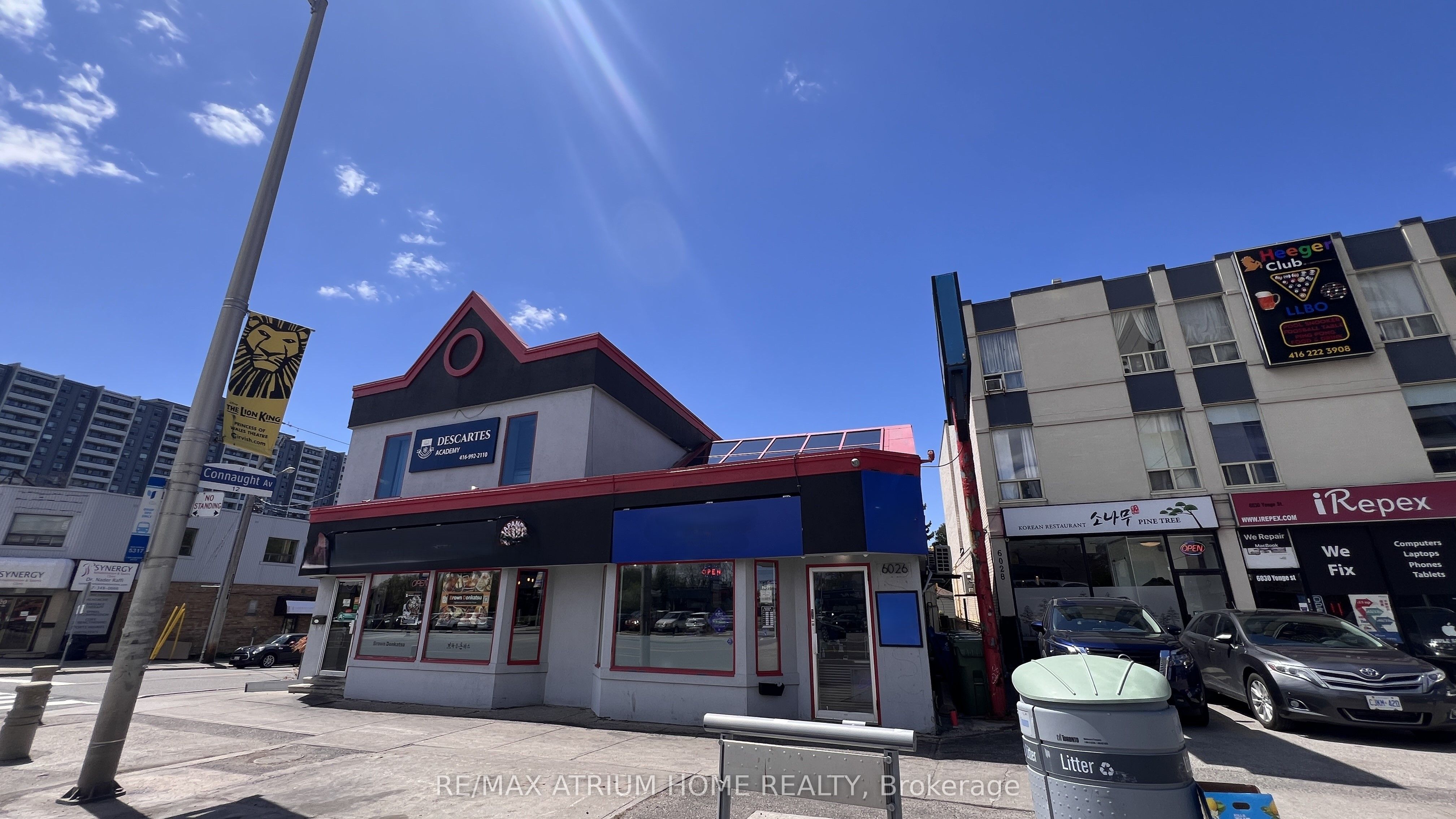 6026 Yonge Street Property Photo 4