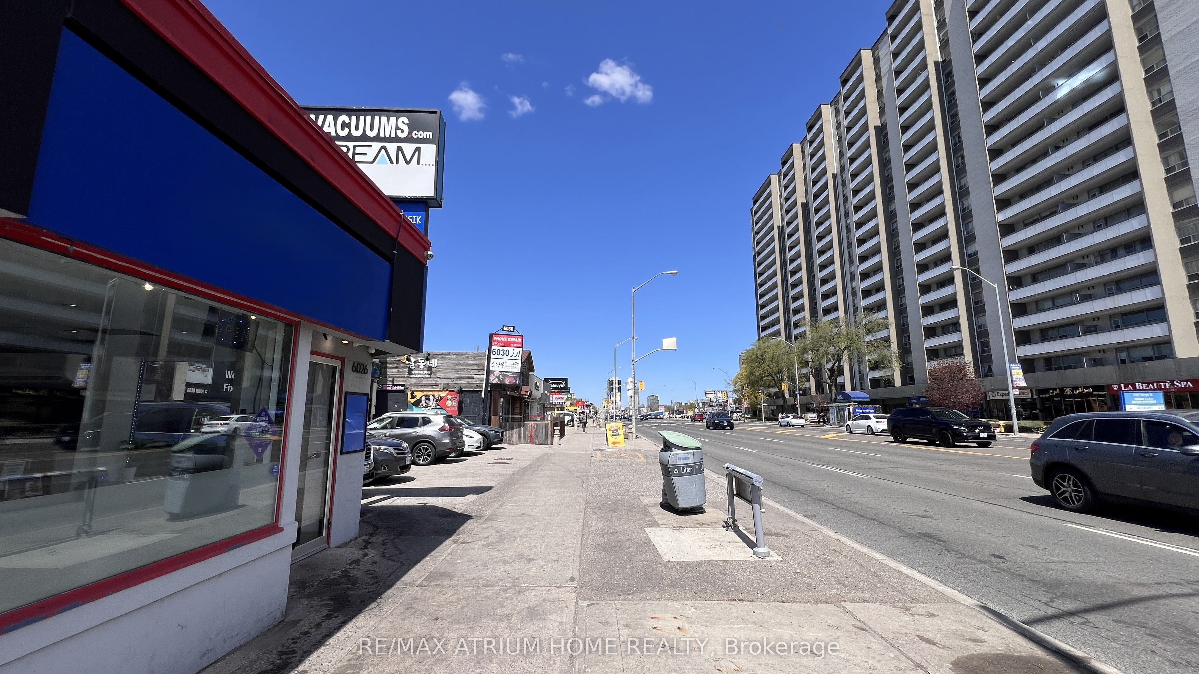 6026 Yonge Street Property Photo 8