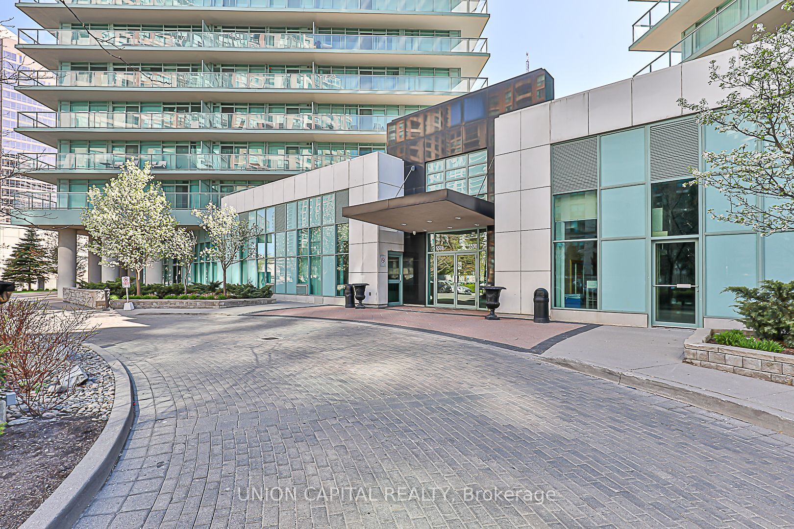 5508 Yonge Street 902 Property Photo 2