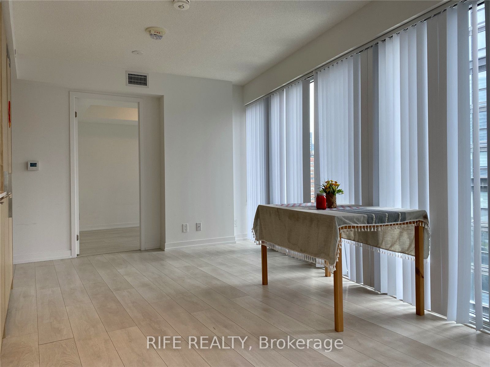 #1711 - 60 Shuter Street Property Photo 6