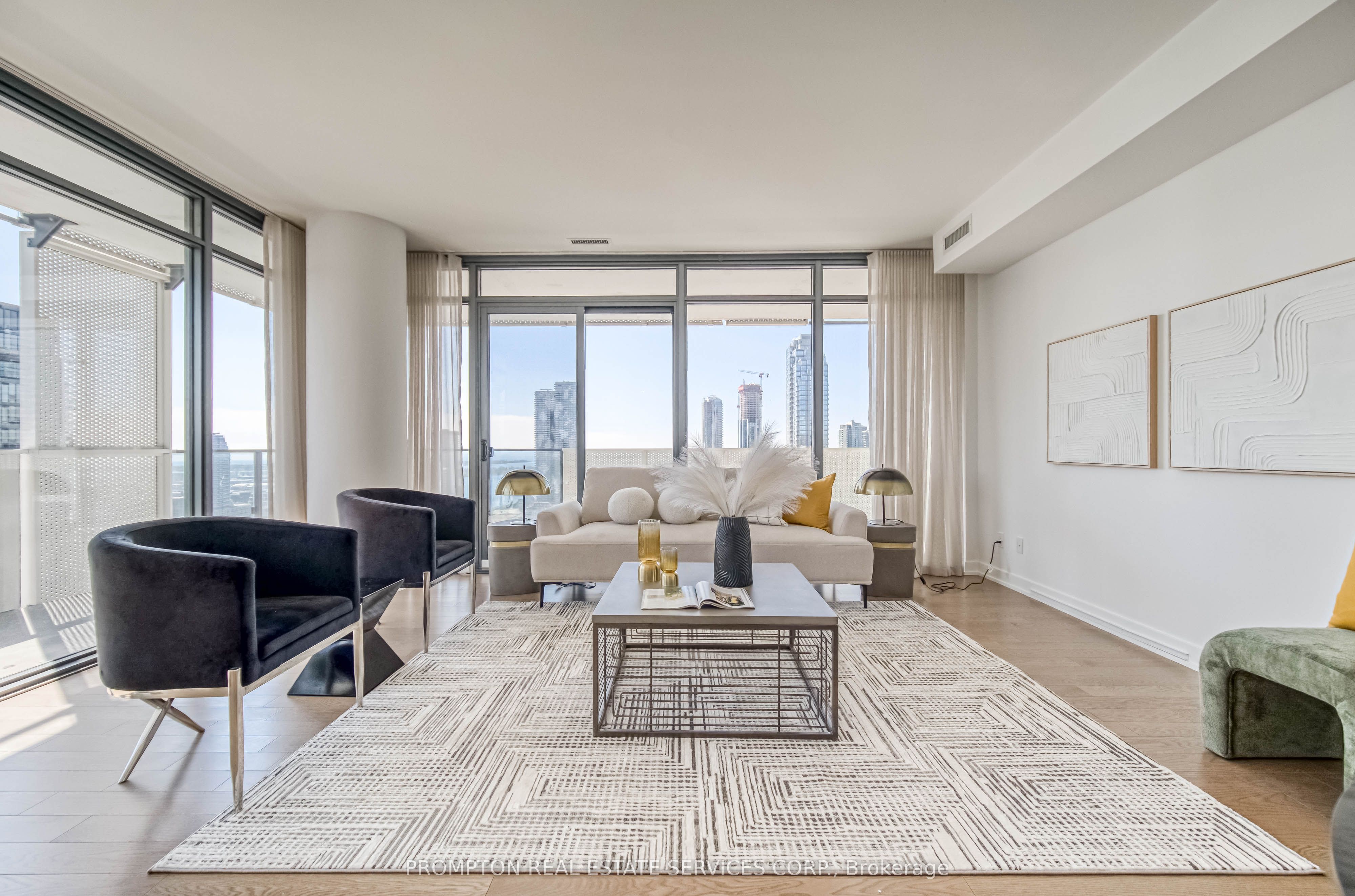 #3902 - 20 Lombard Street Property Photo 1