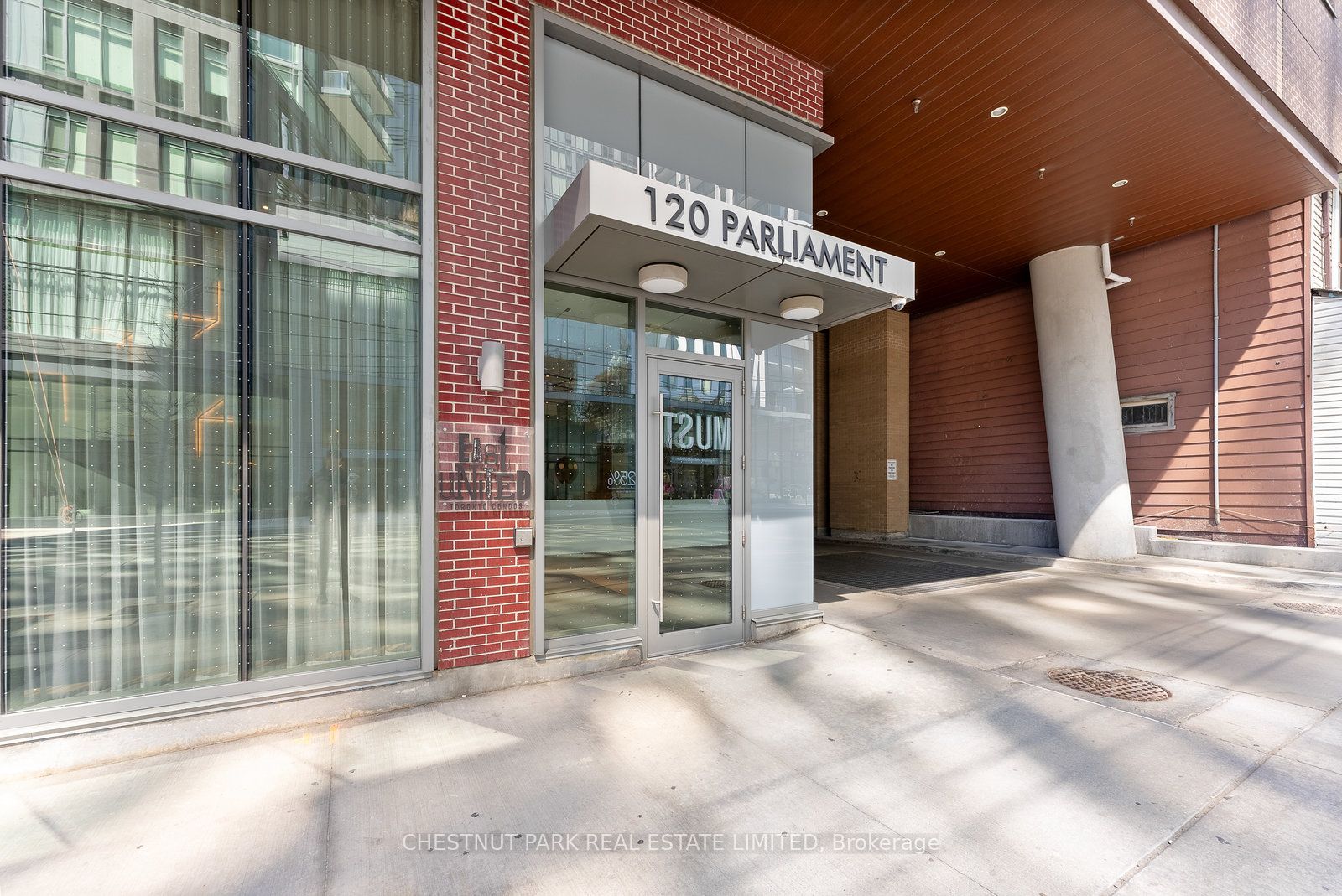 #1812 - 120 Parliament Street Property Photo 1