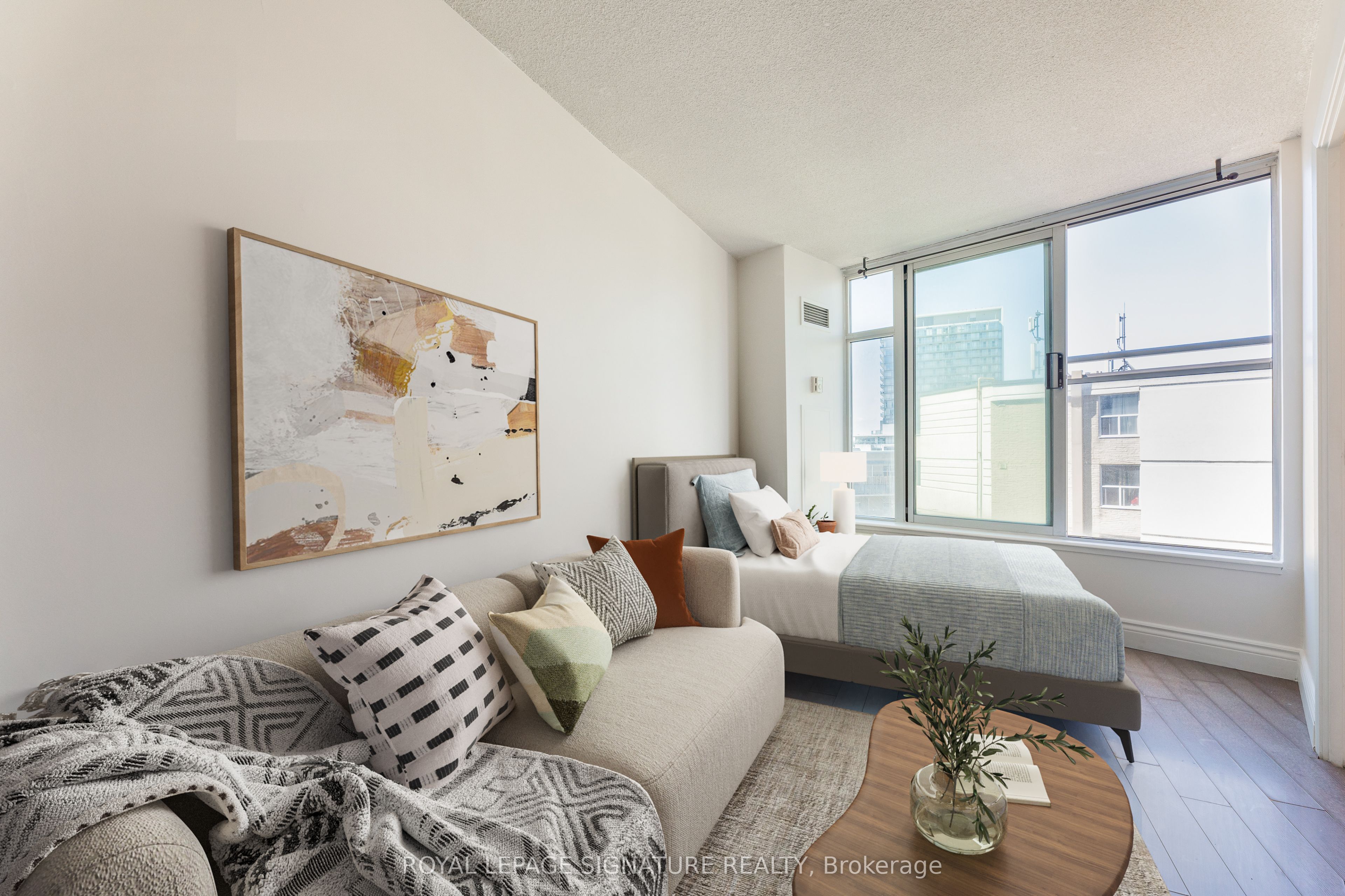 650 Queens Quay W 1121 Property Photo 2