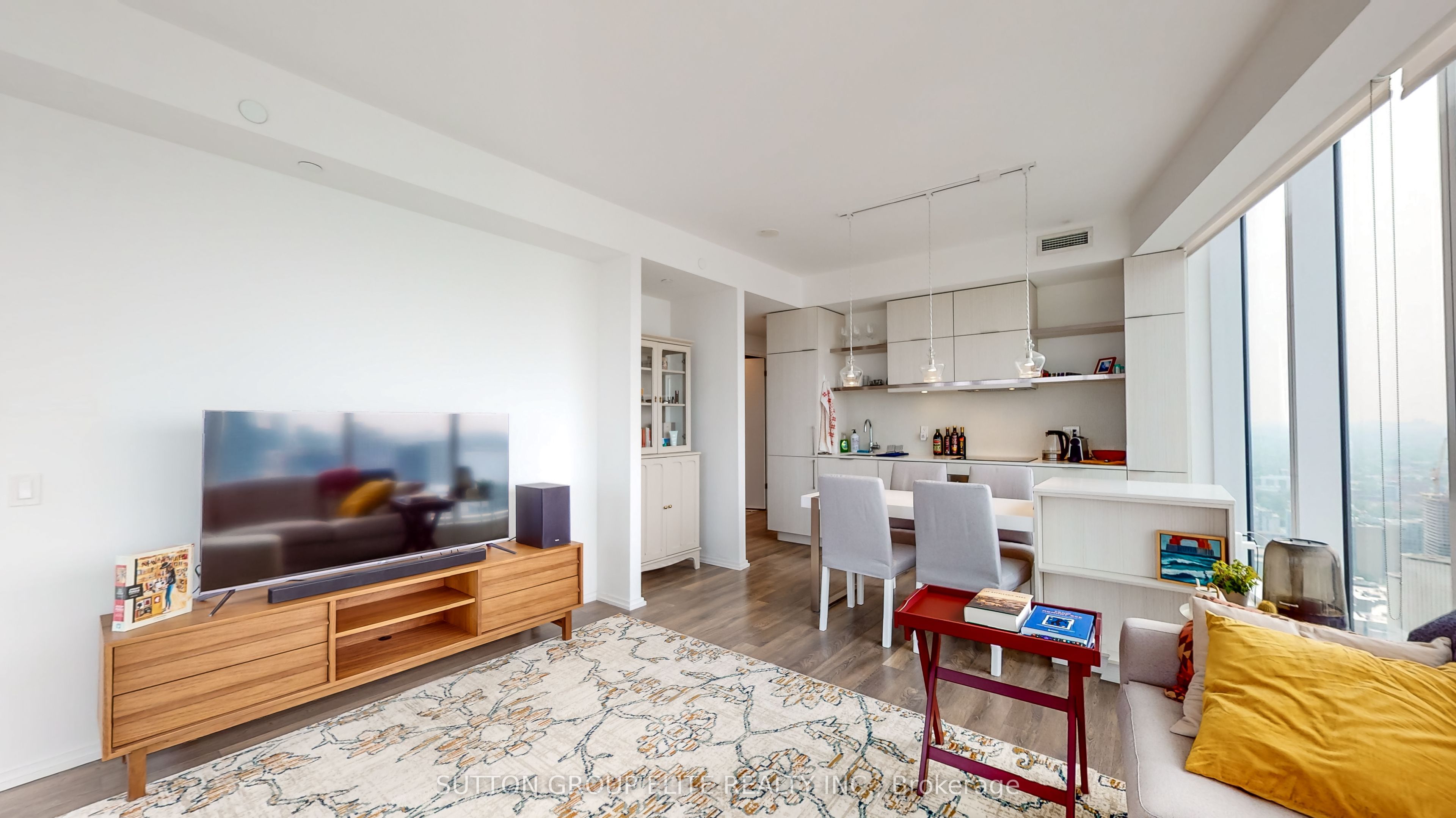 197 Yonge Street 4902 Property Photo 9