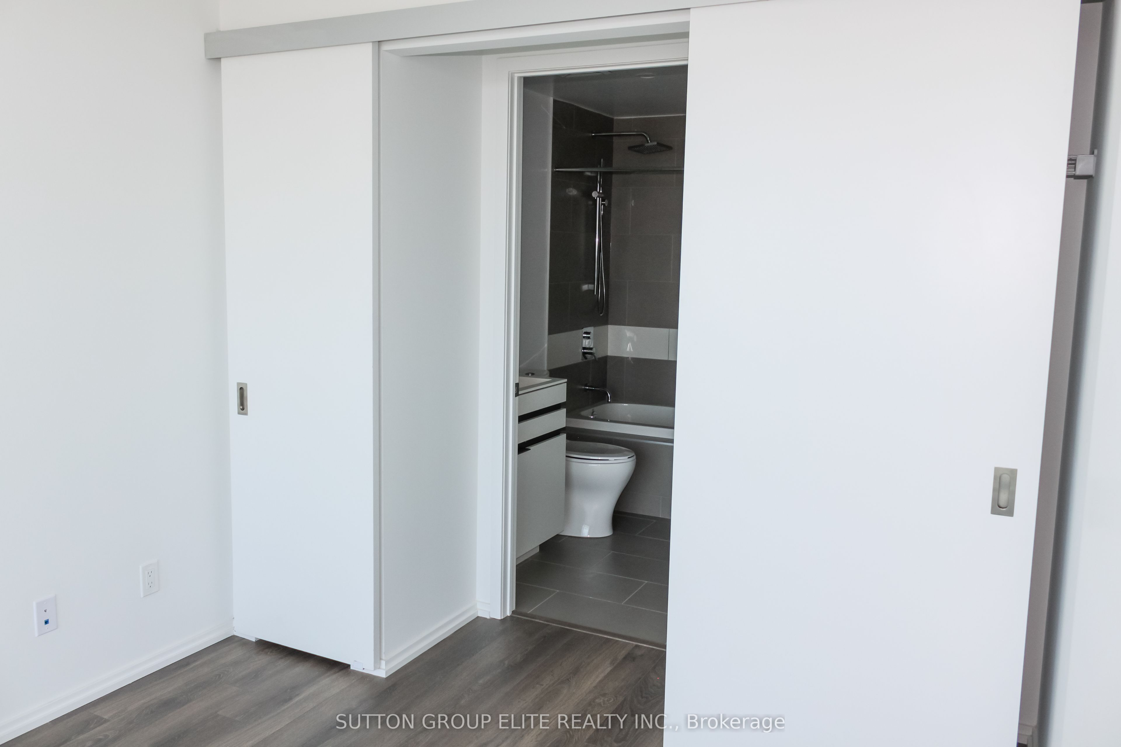 197 Yonge Street 4902 Property Photo 21
