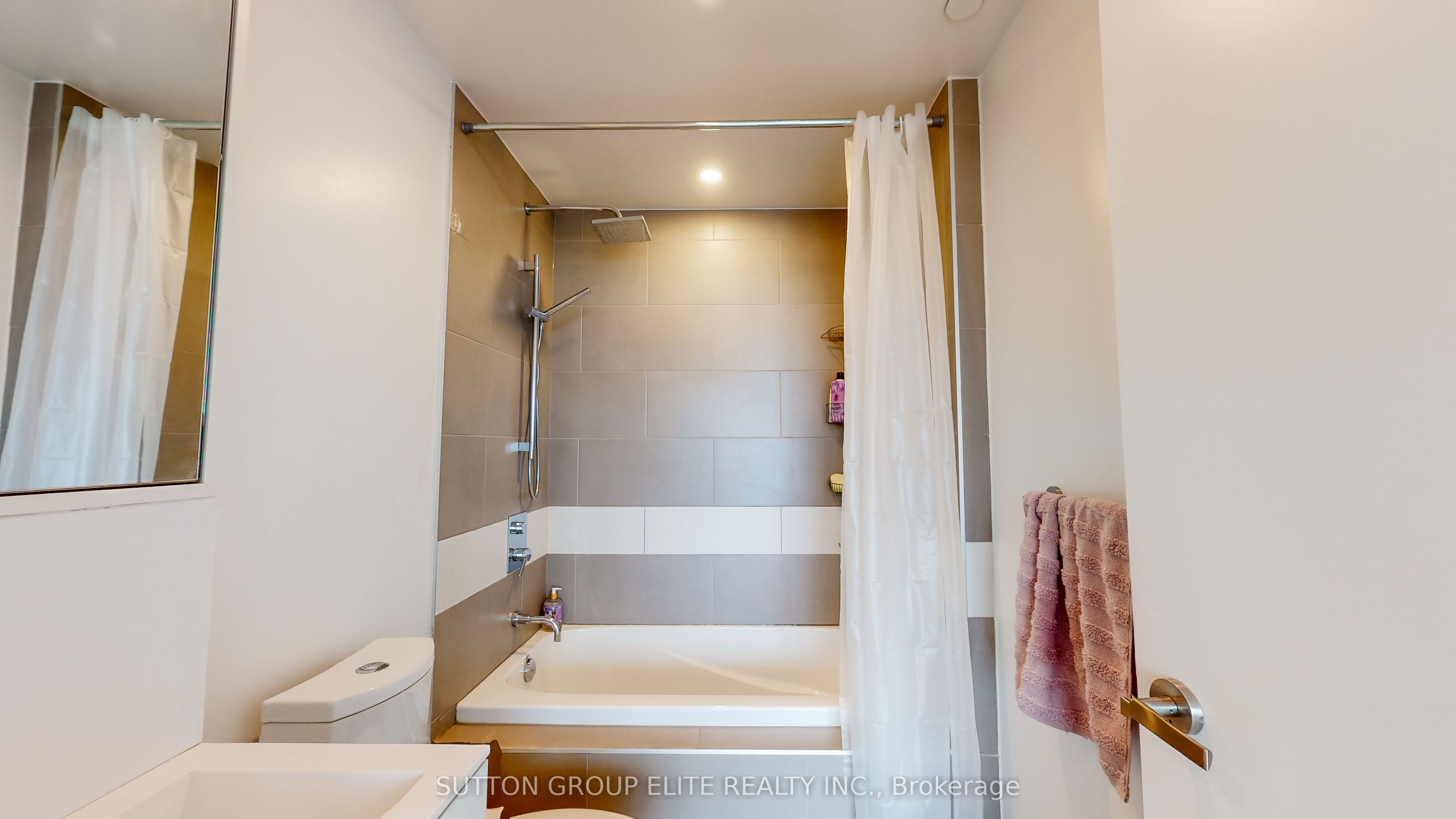 197 Yonge Street 4902 Property Photo 23