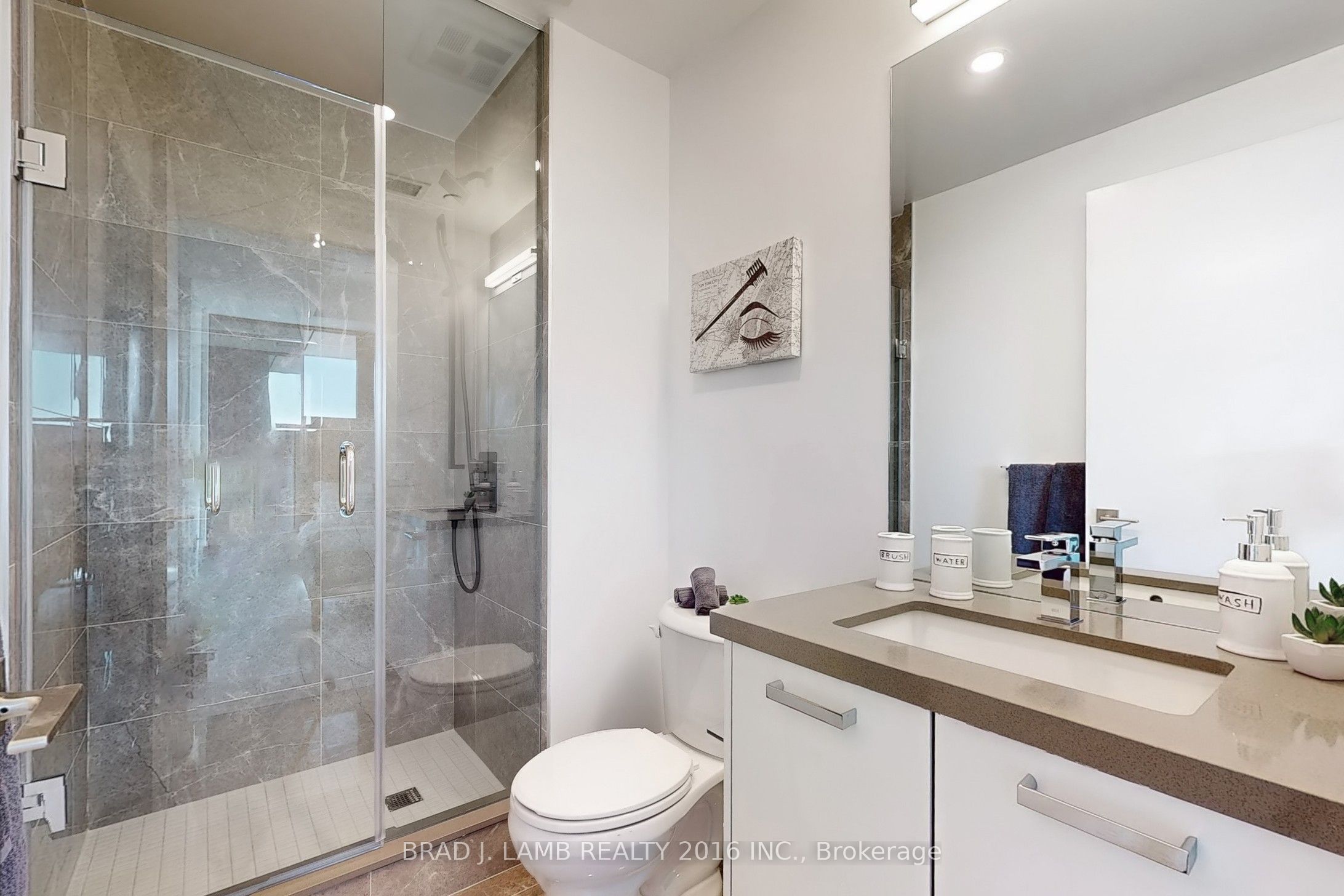 195 Mccaul Street 1302 Property Photo 20
