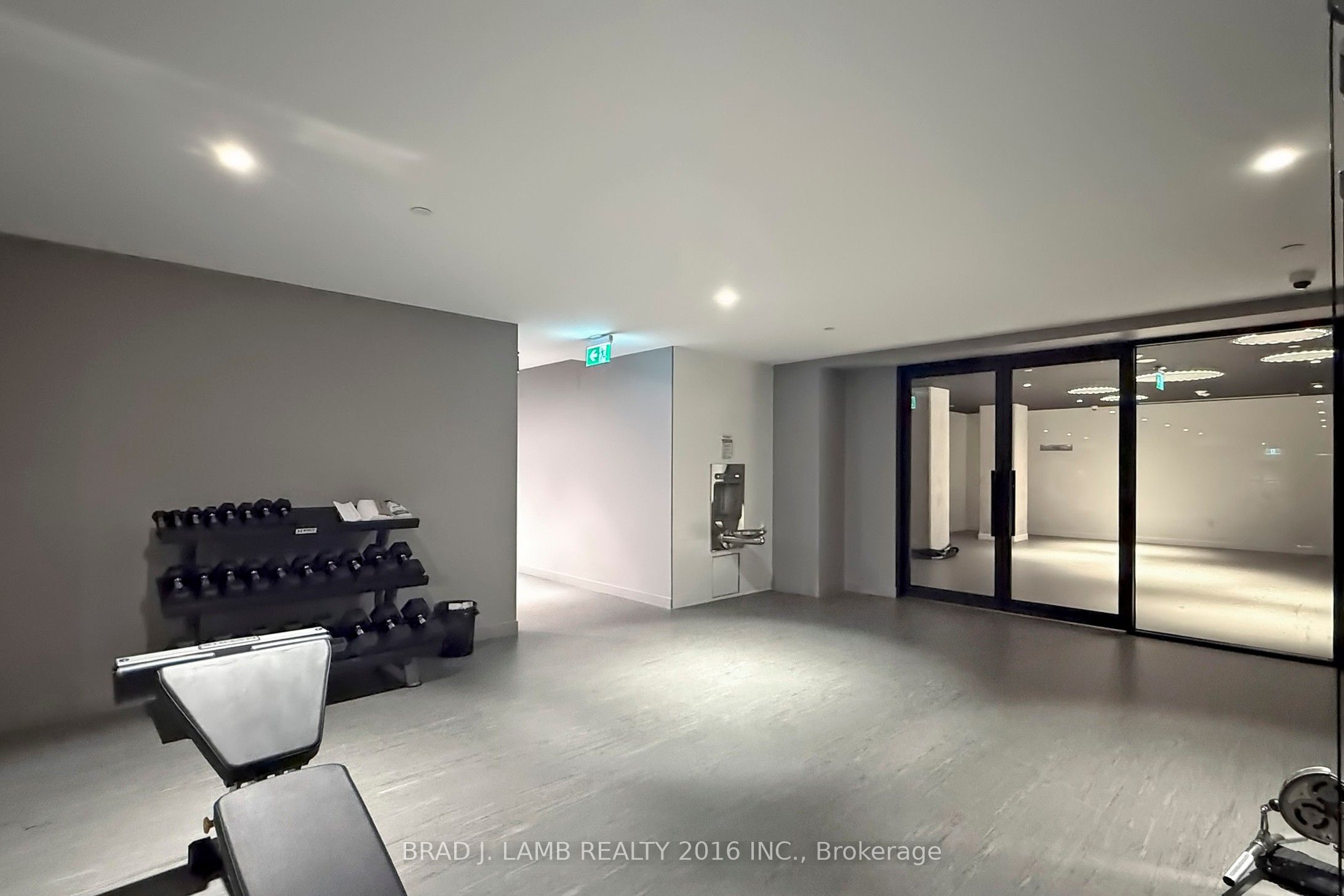 195 Mccaul Street 1302 Property Photo 37