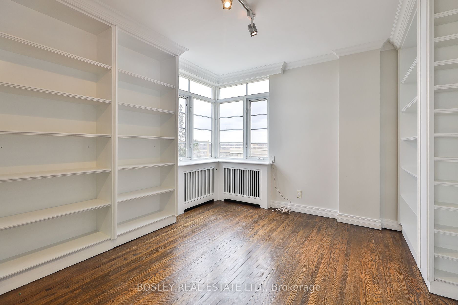 707 Eglinton Avenue W 604 Property Photo 24