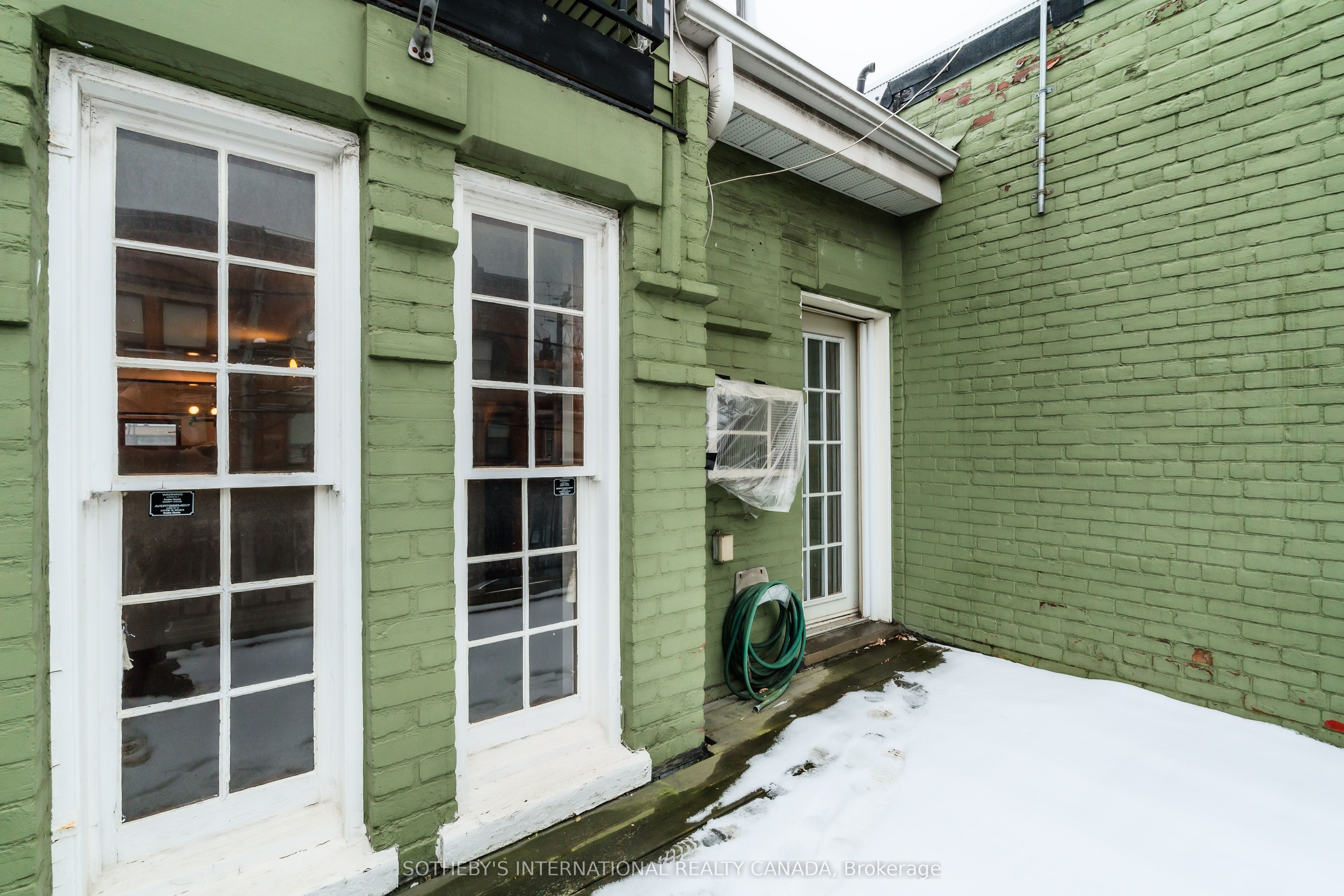 237 Carlton Street Property Photo 22