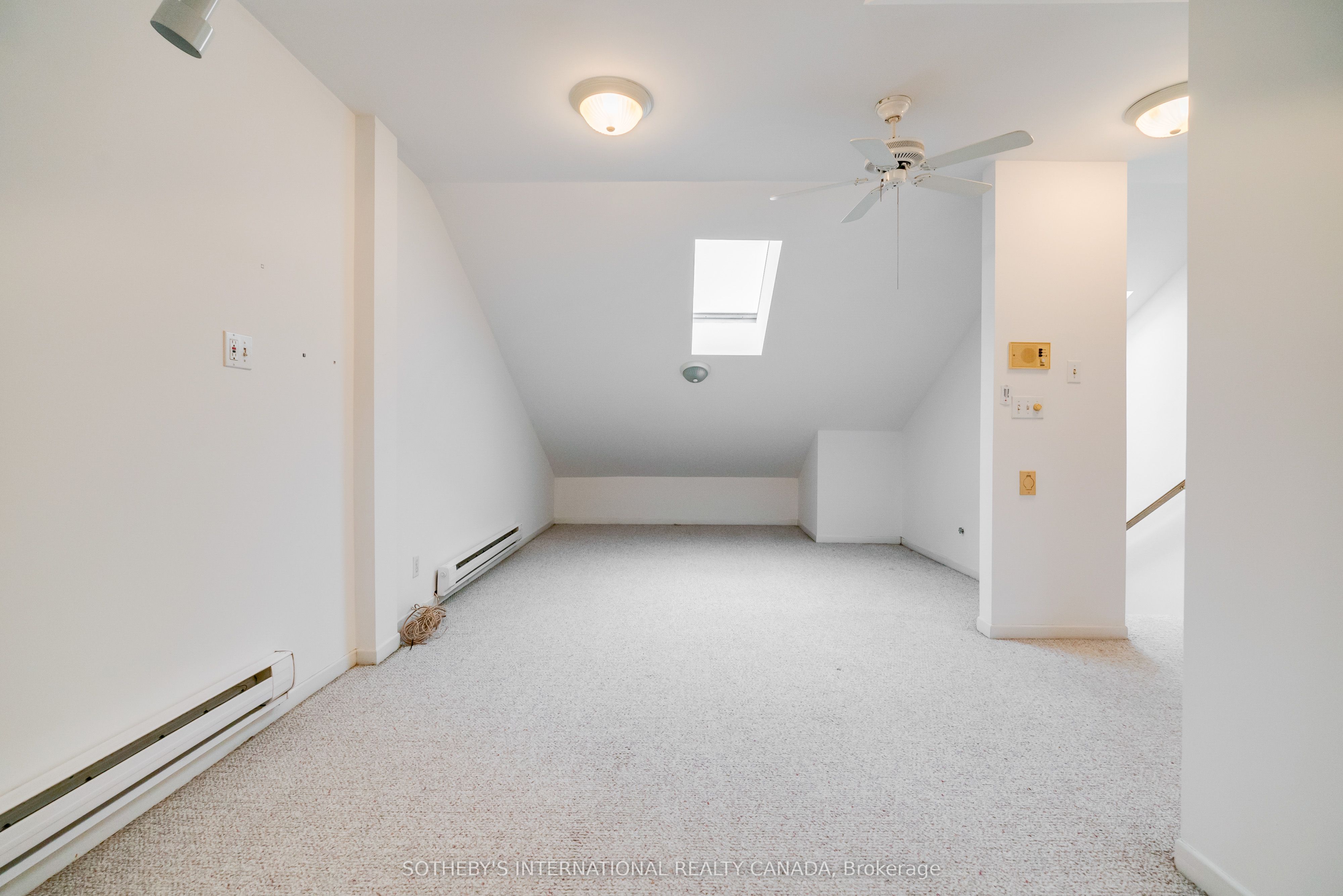 237 Carlton Street Property Photo 40