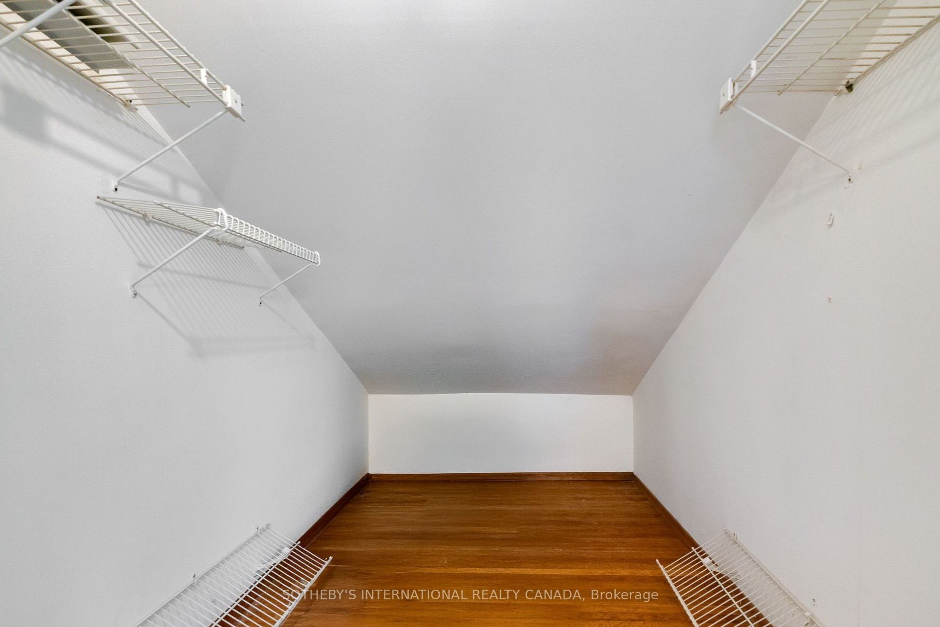 237 Carlton Street Property Photo 42