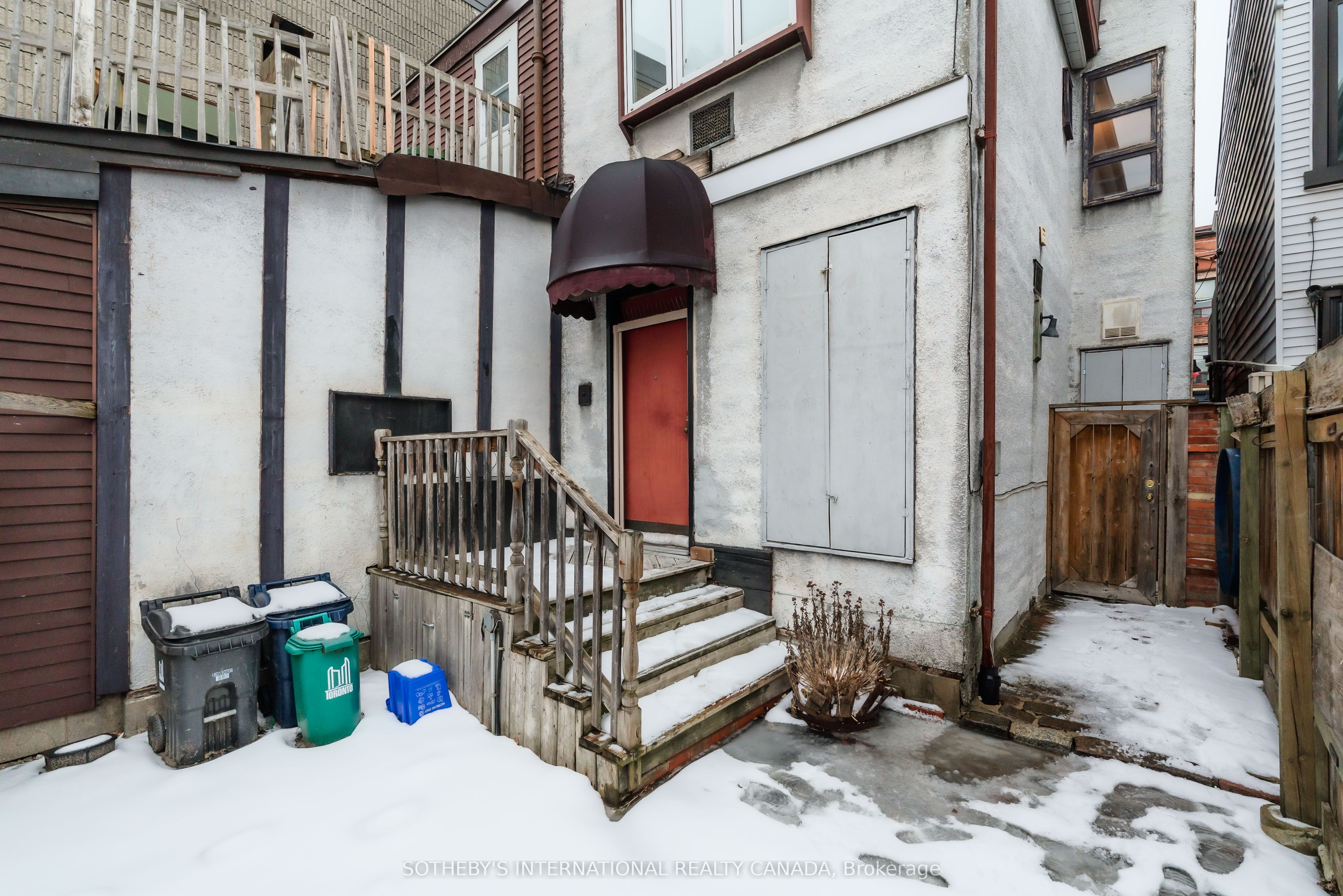 237 Carlton Street Property Photo 46