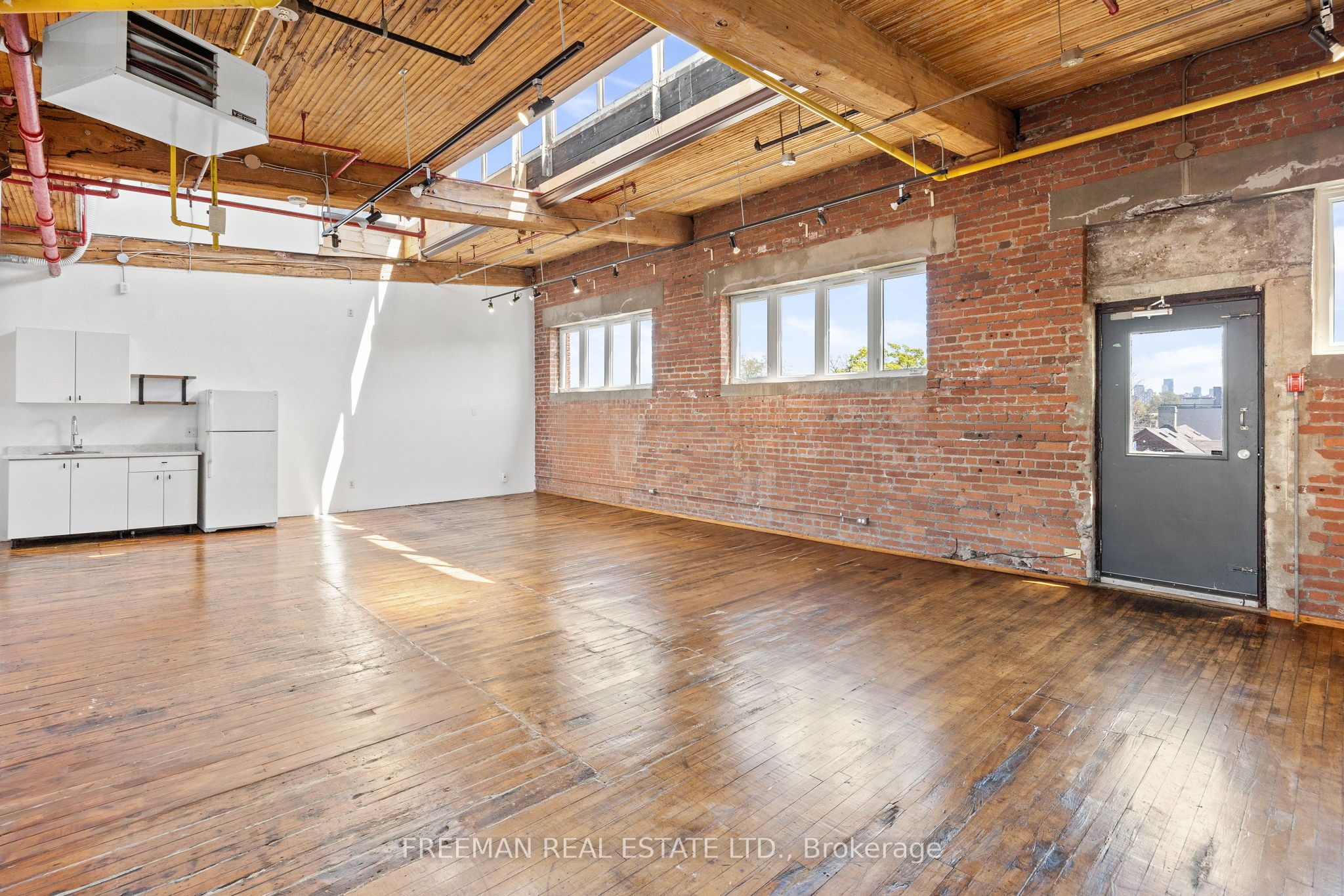 #304 - 77 Florence Street Property Photo 3