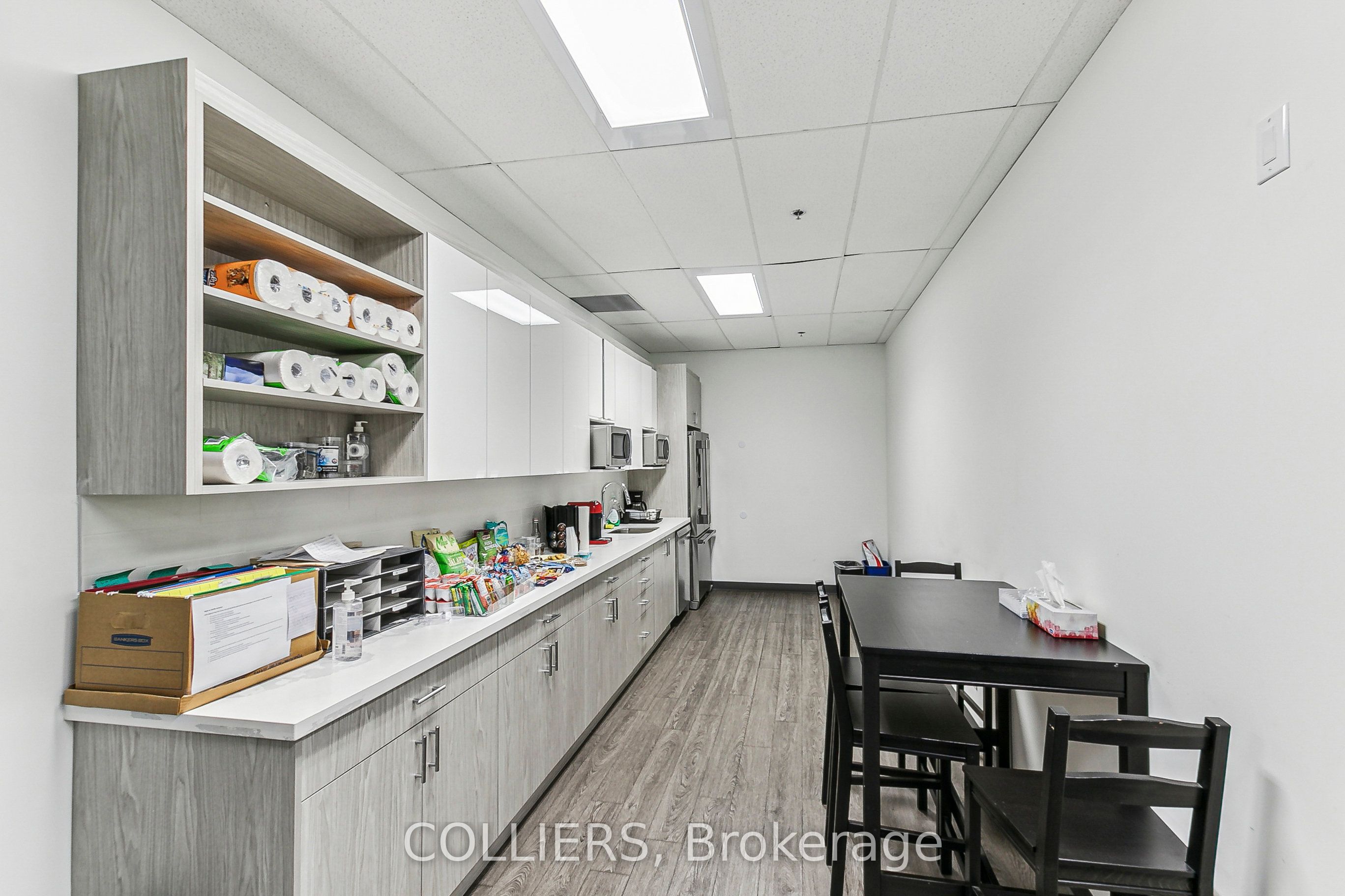 2345 Yonge Street Suite 405a Property Photo 11