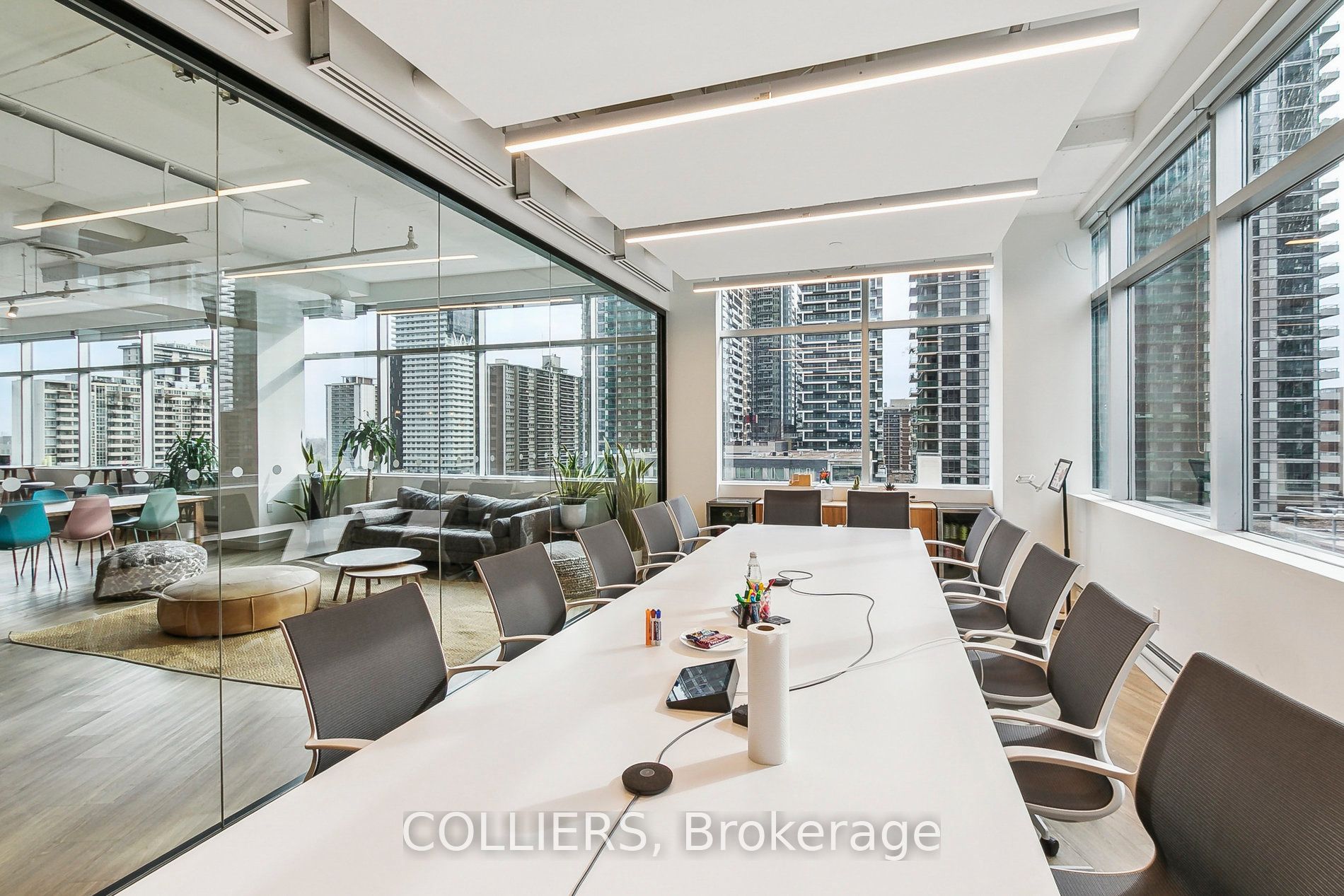 2345 Yonge Street Suite 600 Property Photo 8