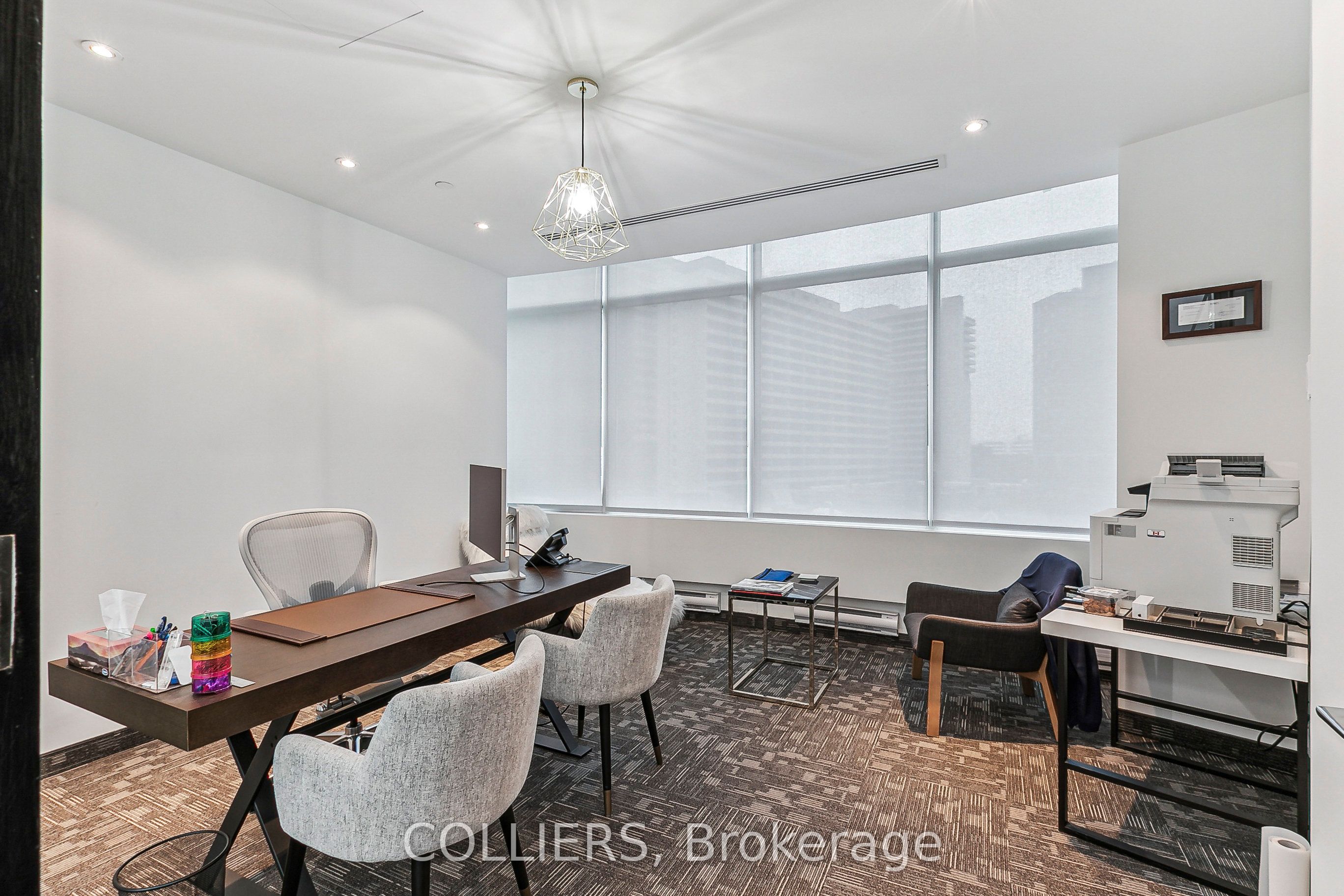 2345 Yonge Street Suite 405b Property Photo 2