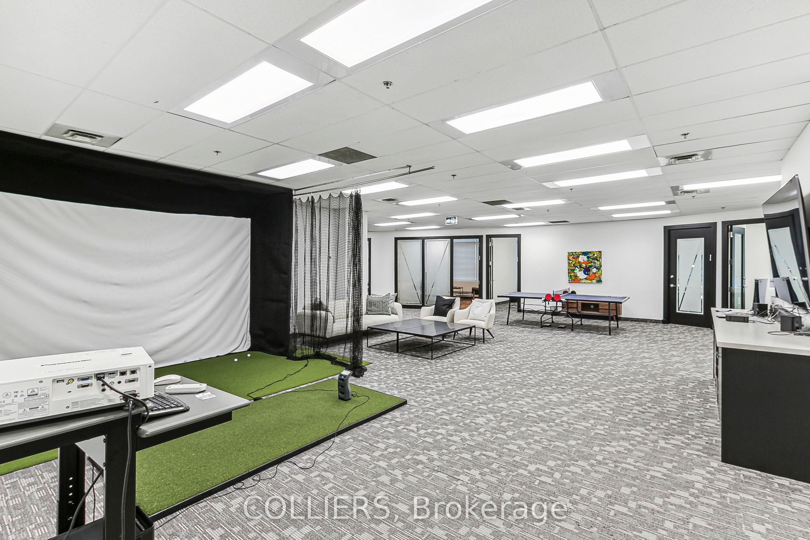 2345 Yonge Street Suite 405b Property Photo 4