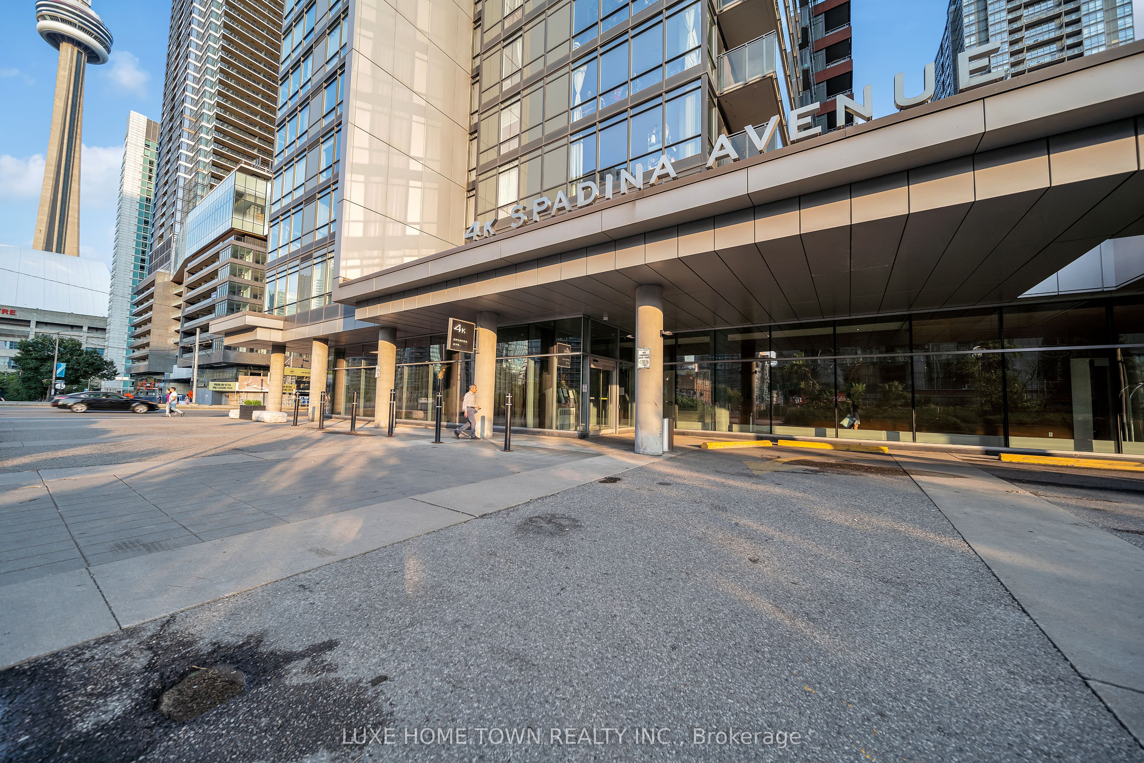 4k Spadina Avenue 711 Property Photo 2