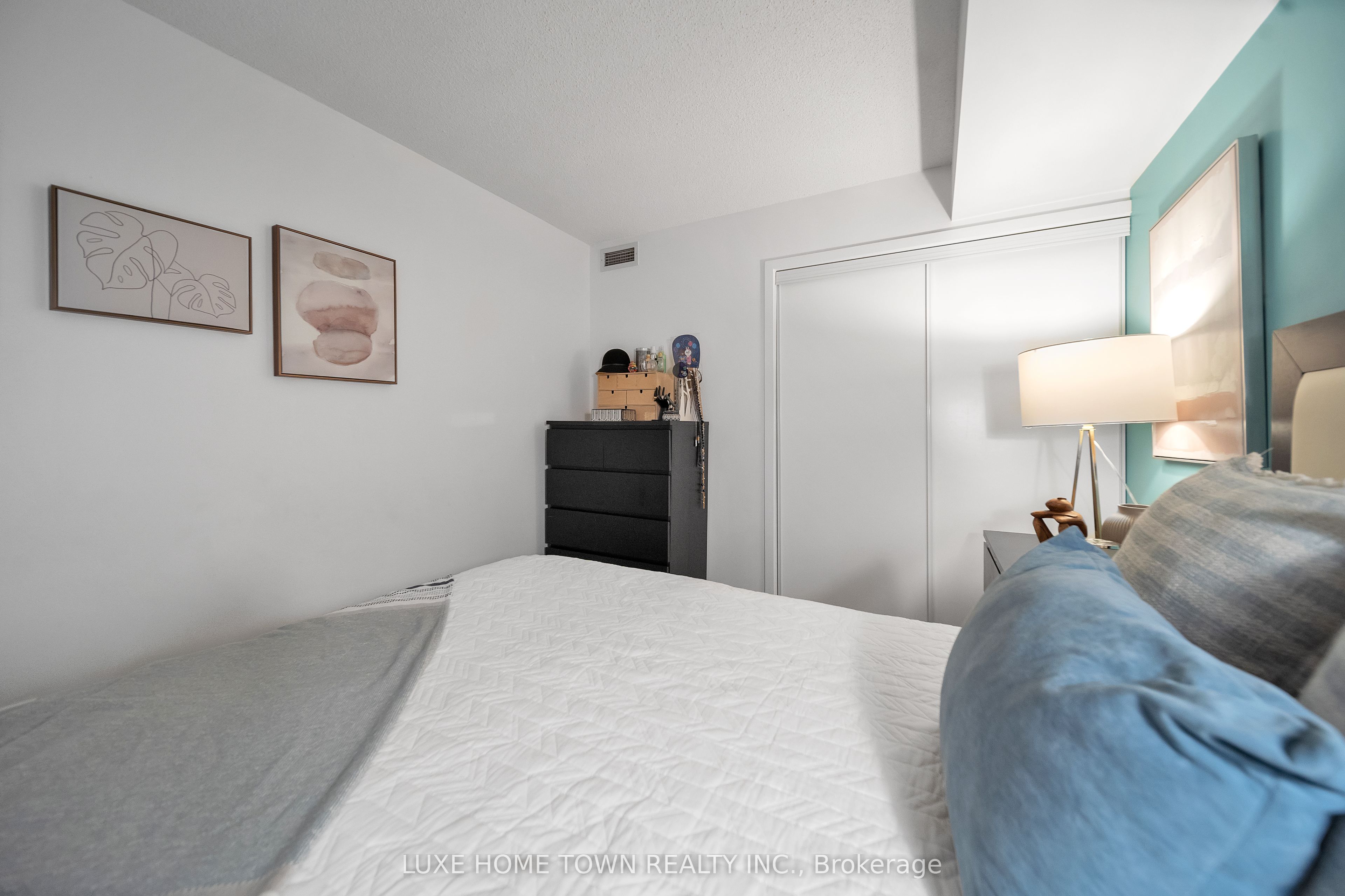 4k Spadina Avenue 711 Property Photo 23