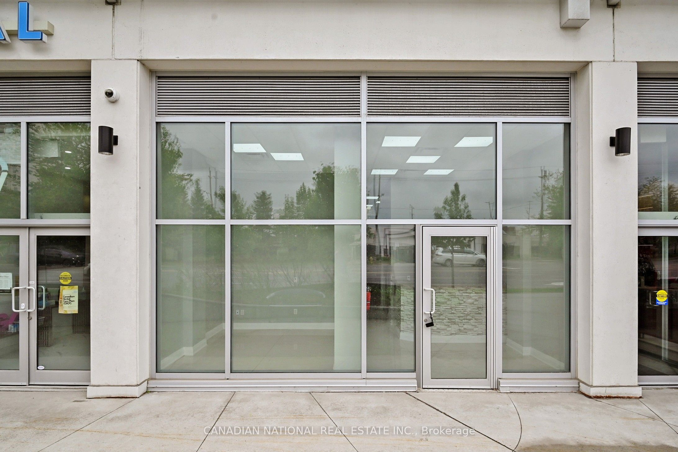 595 Sheppard Avenue E 105 Property Photo 4