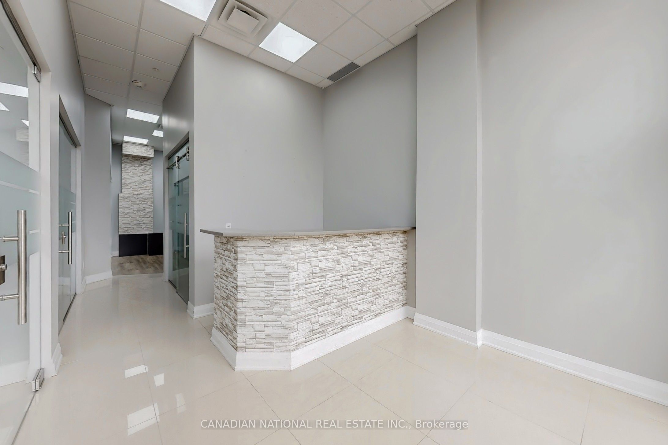 595 Sheppard Avenue E 105 Property Photo 8