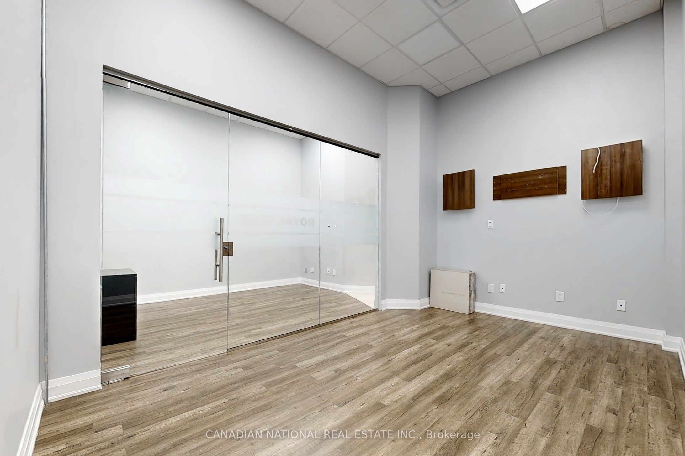 595 Sheppard Avenue E 105 Property Photo 21