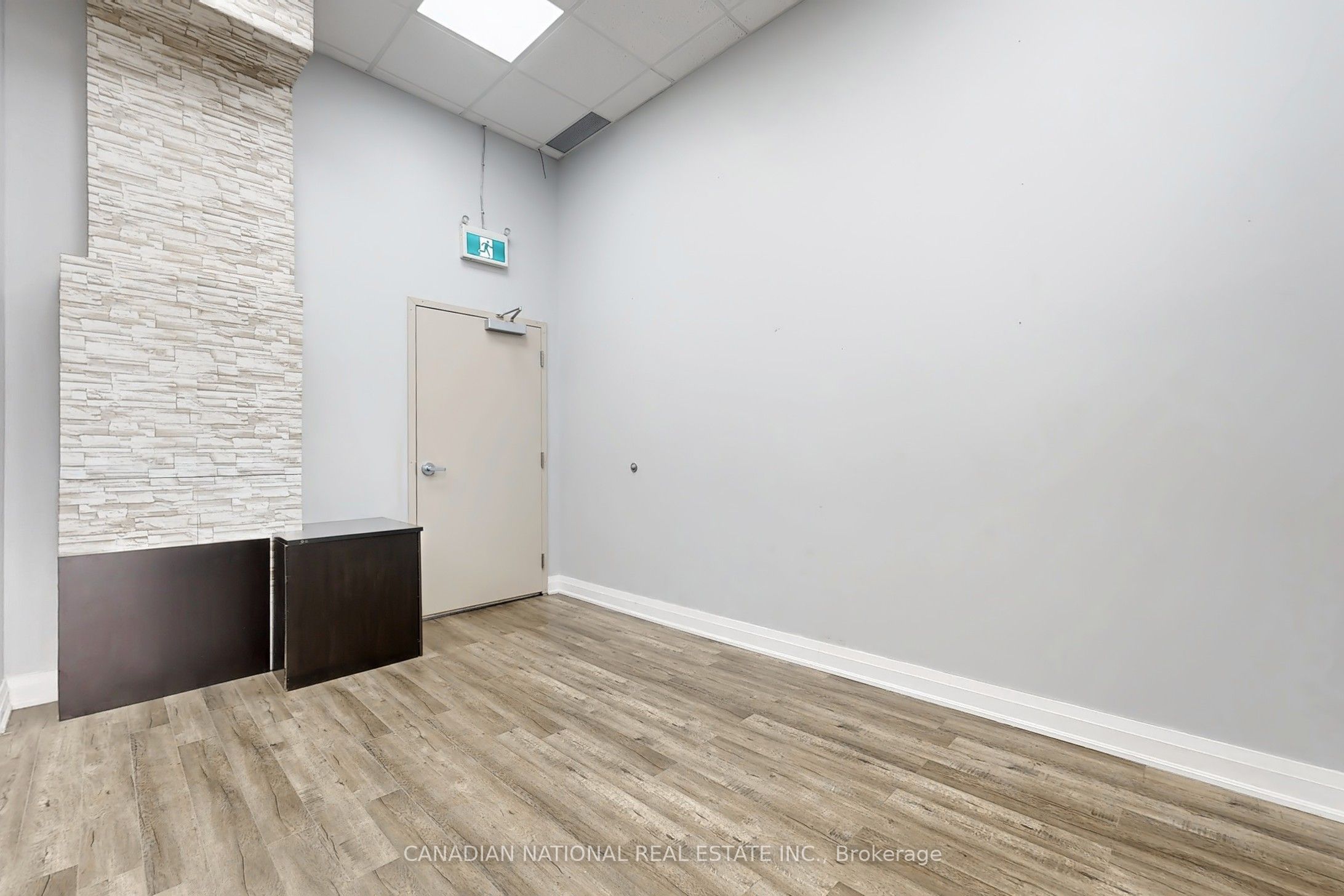 595 Sheppard Avenue E 105 Property Photo 25
