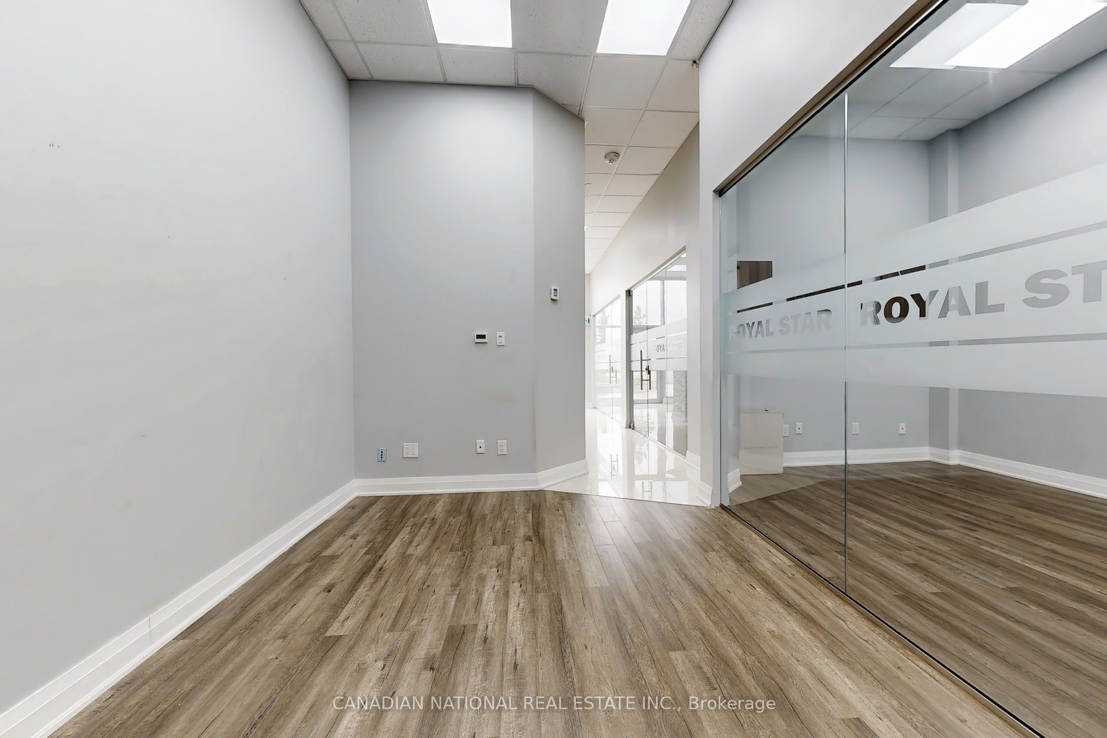 595 Sheppard Avenue E 105 Property Photo 28