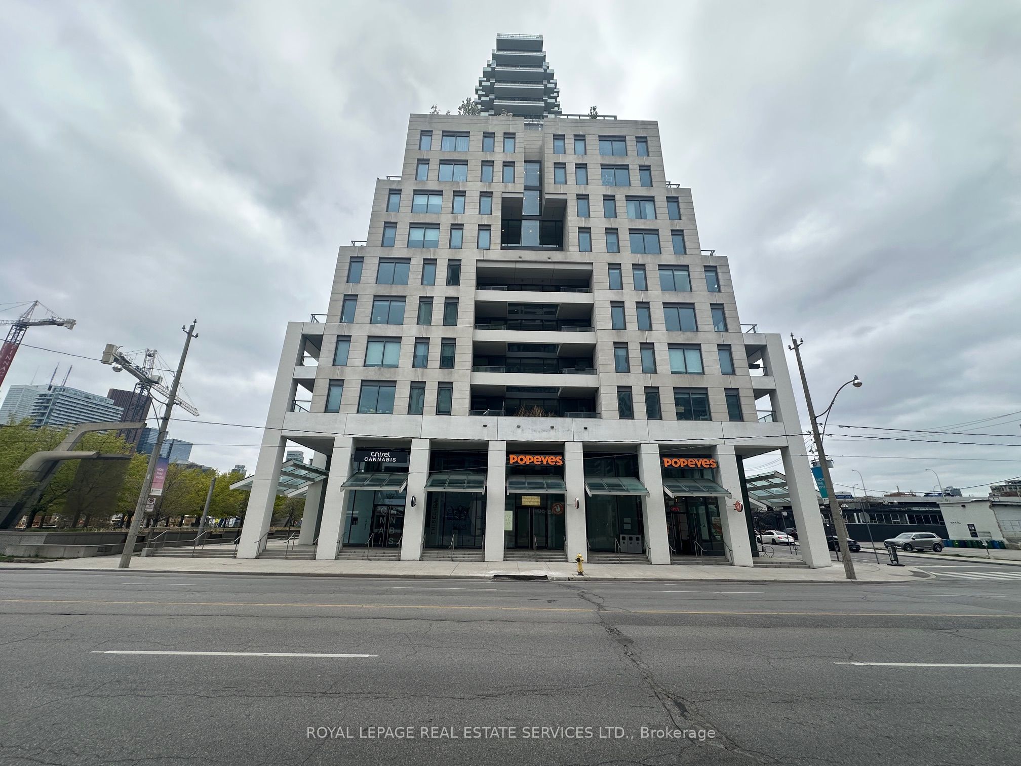 #5 - 192 Queens Quay Property Photo 12