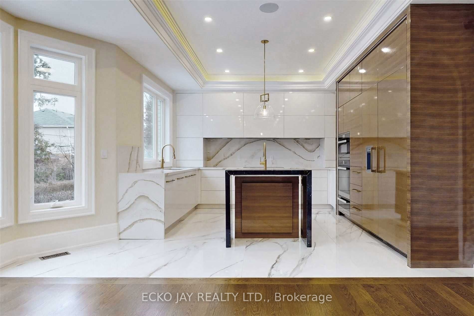 10 Jocelyn Crescent Property Photo 10